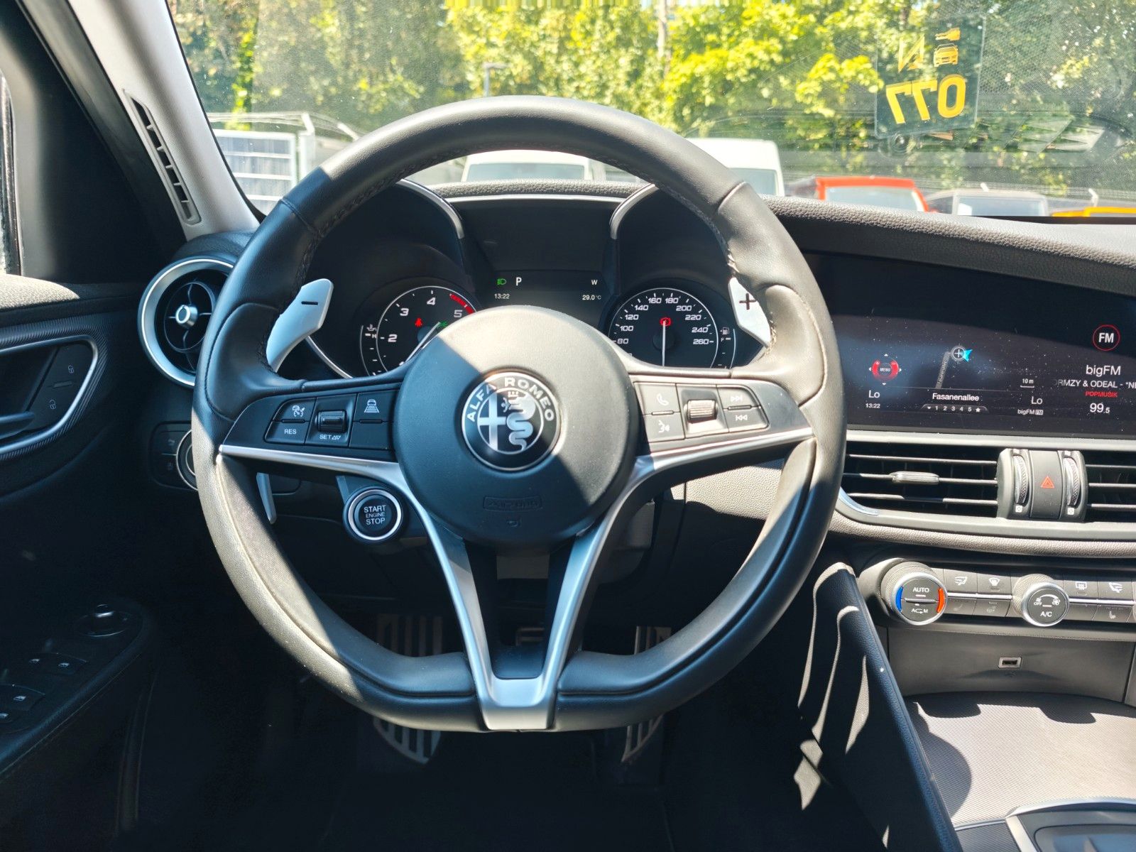 Fahrzeugabbildung Alfa Romeo GIULIA VELOCE Q4 *AUT*LEDER*NAVI*KAM*SHZ*8xALU*