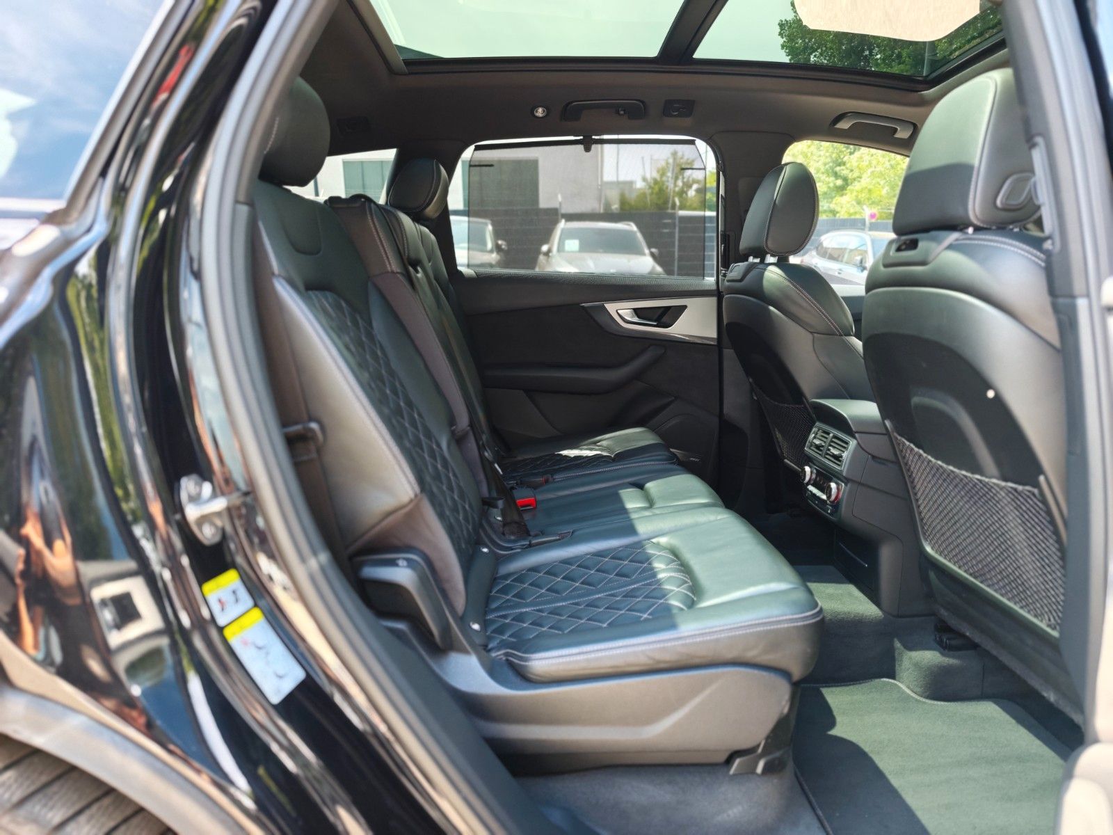 Fahrzeugabbildung Audi SQ7 4.0 TDI QUATTRO *ABT*1.HD*LUFT*PANO*7SITZER*