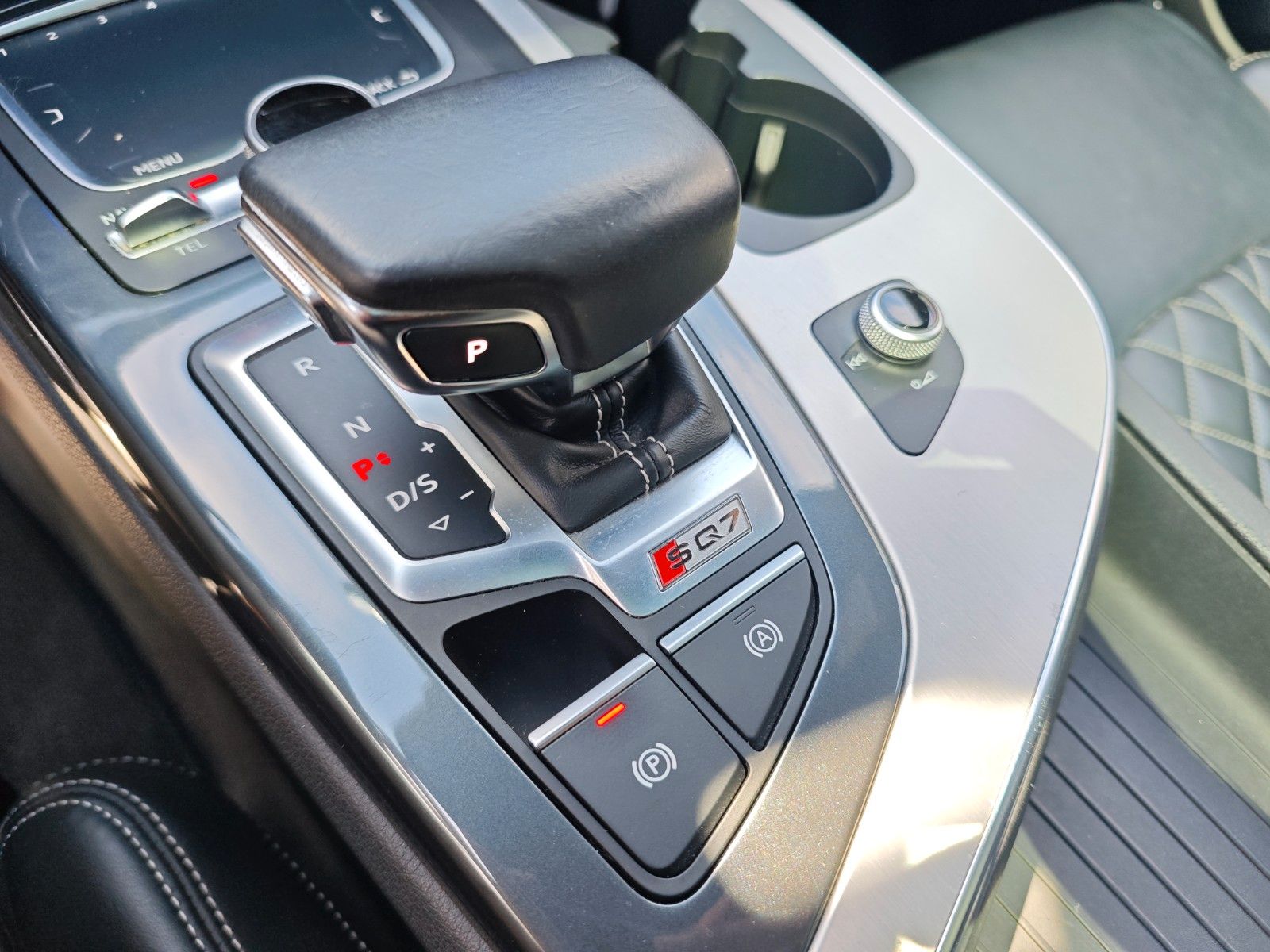 Fahrzeugabbildung Audi SQ7 4.0 TDI QUATTRO *ABT*1.HD*LUFT*PANO*7SITZER*