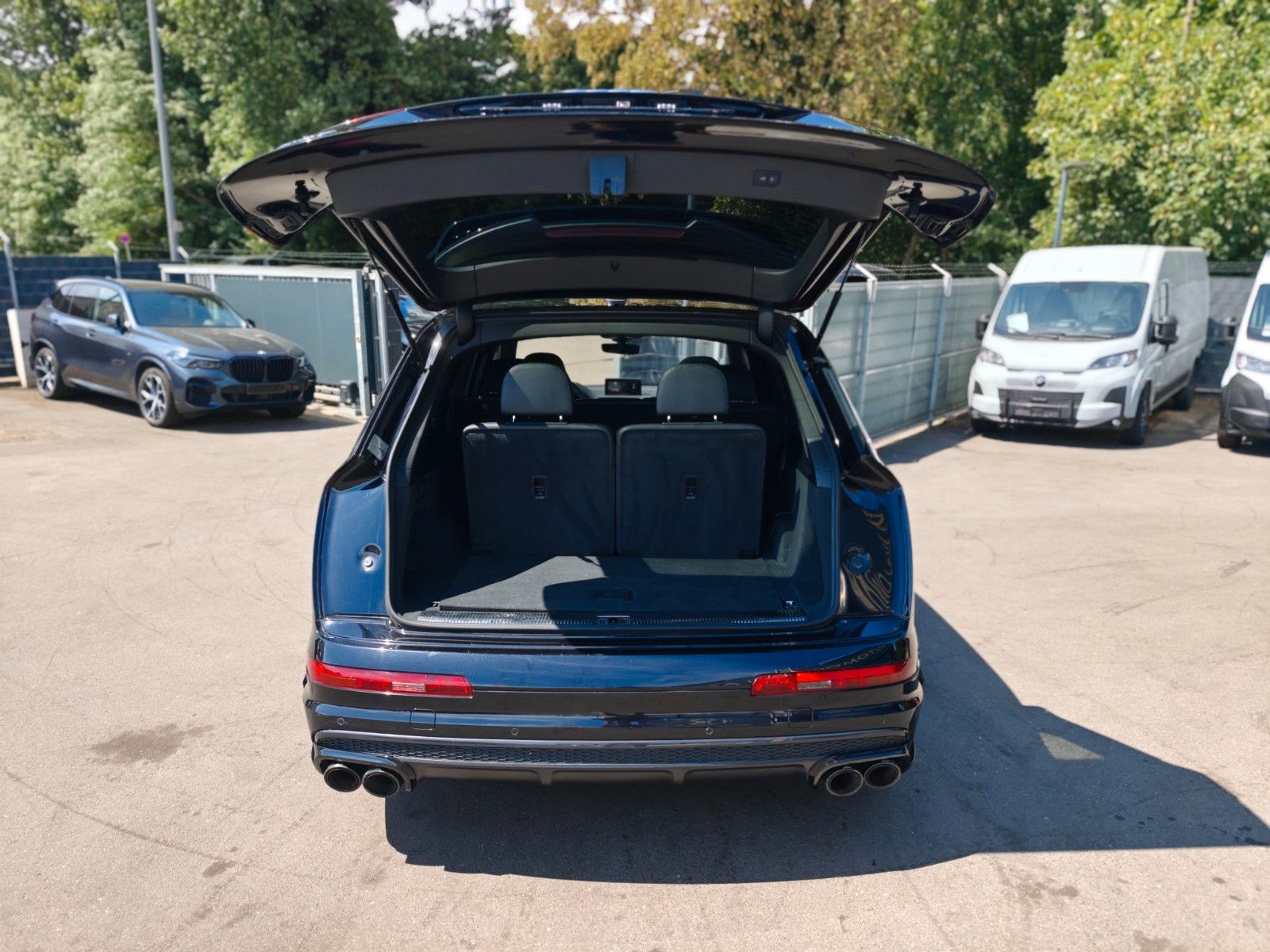 Fahrzeugabbildung Audi SQ7 4.0 TDI QUATTRO *ABT*1.HD*LUFT*PANO*7SITZER*