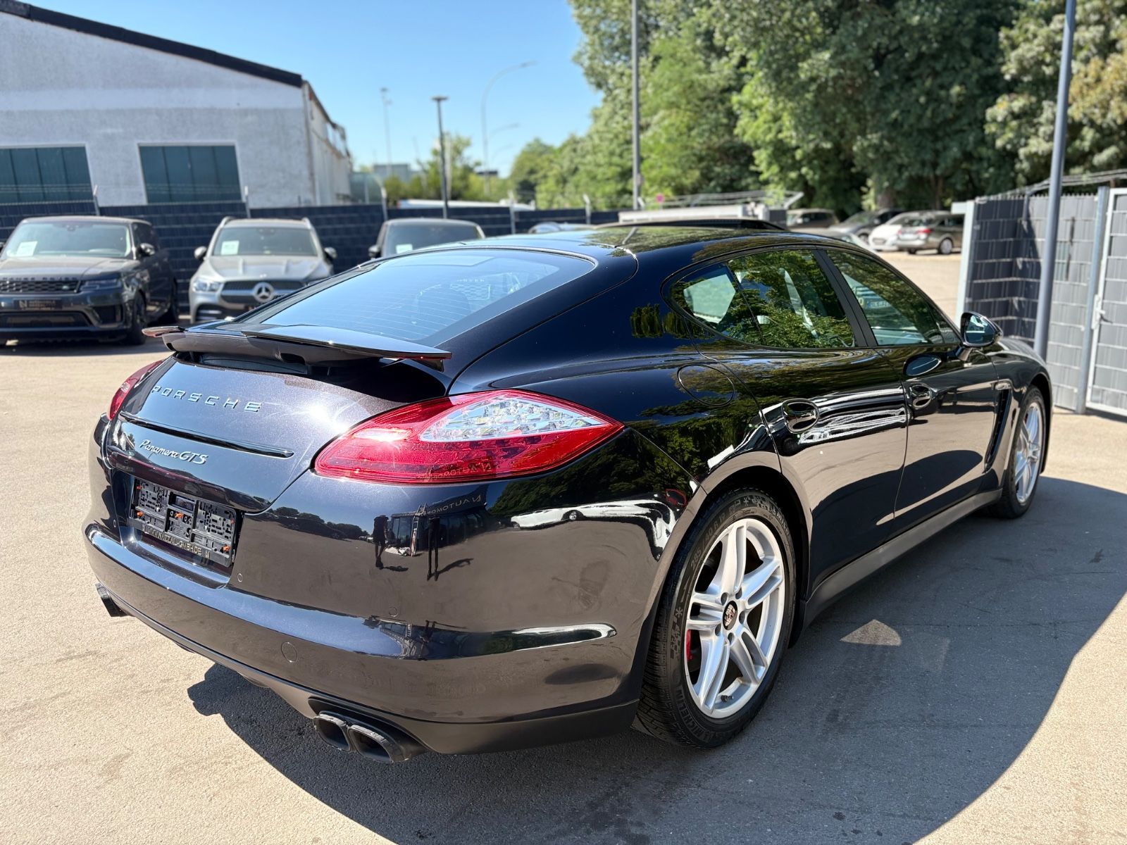 Fahrzeugabbildung Porsche PANAMERA GTS*BOSE*SCHIEBEDACH*CHRONO*SPORTABGAS*