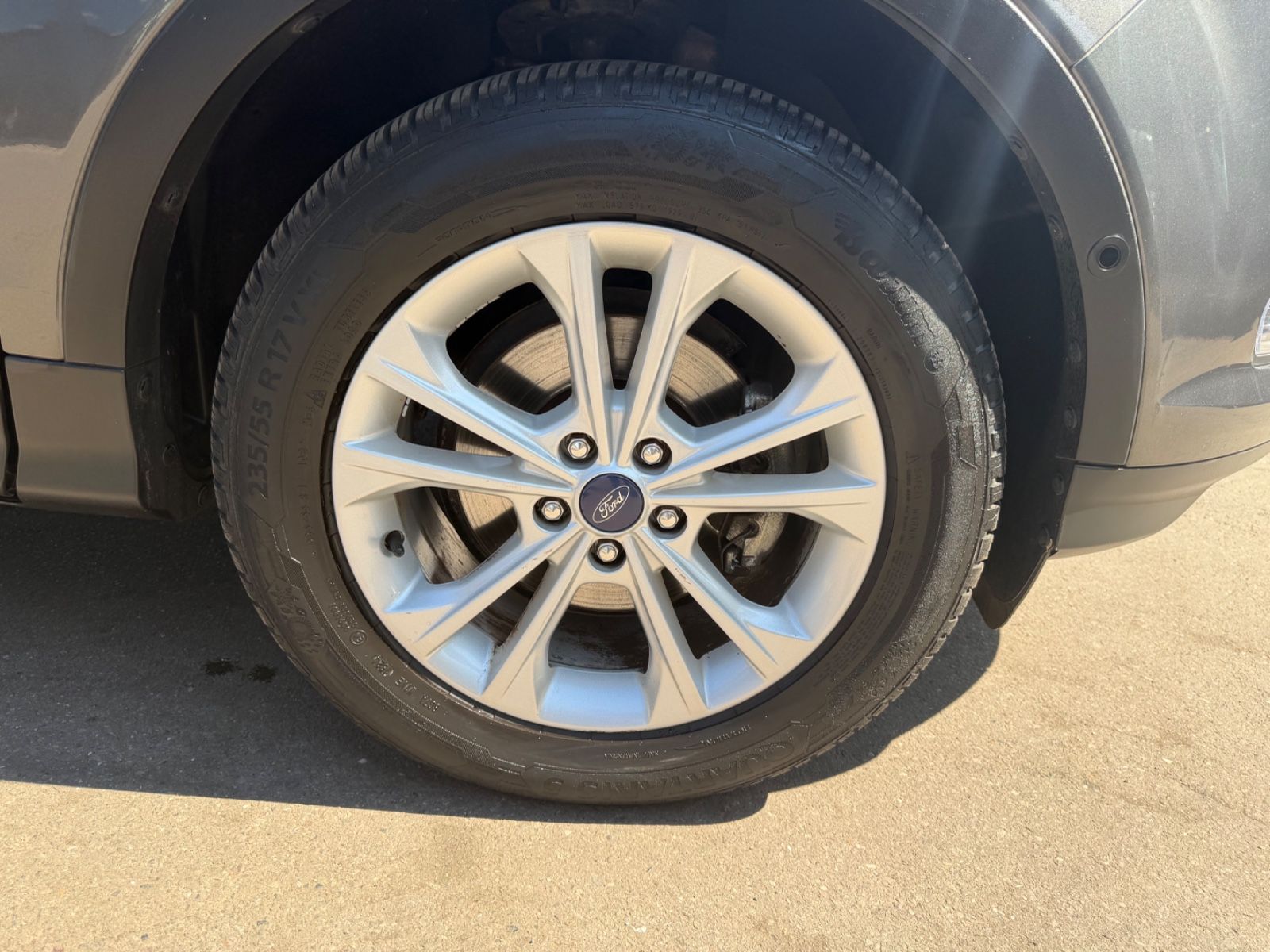 Fahrzeugabbildung Ford KUGA TITANIUM*NAVI*KLIMAAUTO.*SHZ*KAMERA*