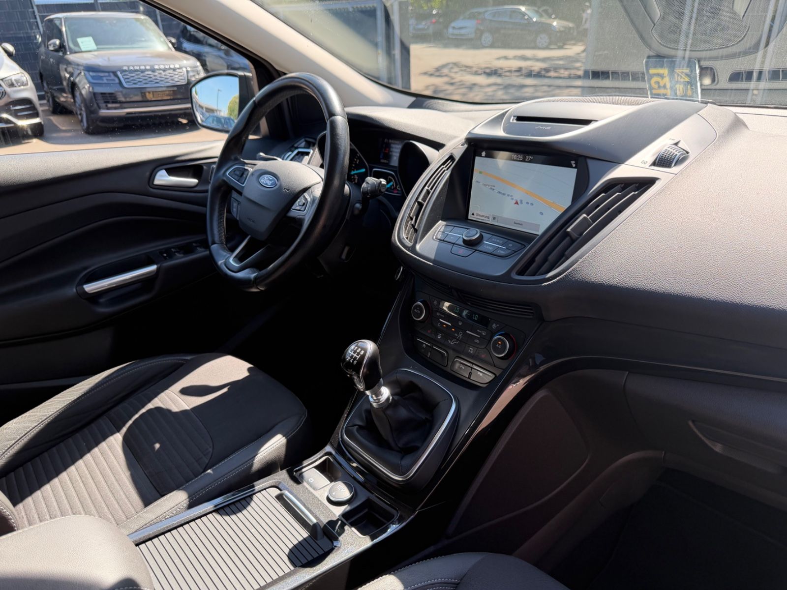 Fahrzeugabbildung Ford KUGA TITANIUM*NAVI*KLIMAAUTO.*SHZ*KAMERA*