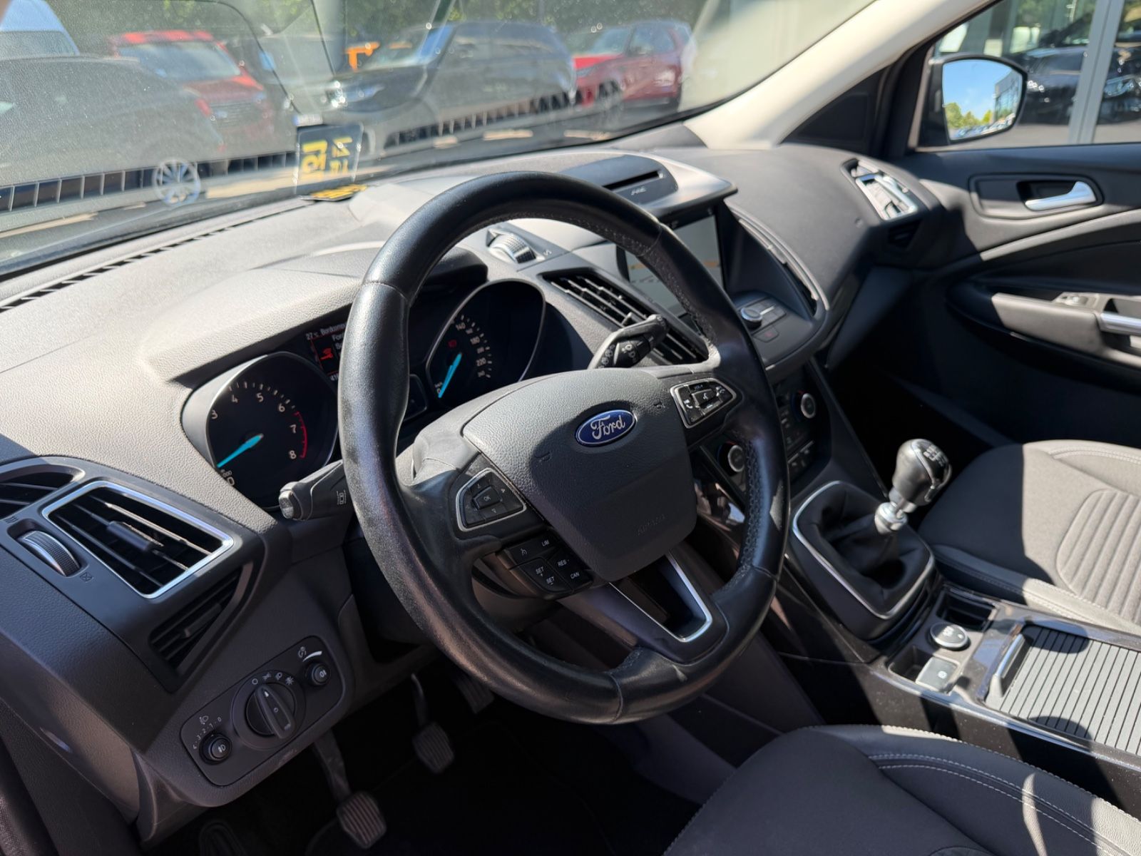 Fahrzeugabbildung Ford KUGA TITANIUM*NAVI*KLIMAAUTO.*SHZ*KAMERA*