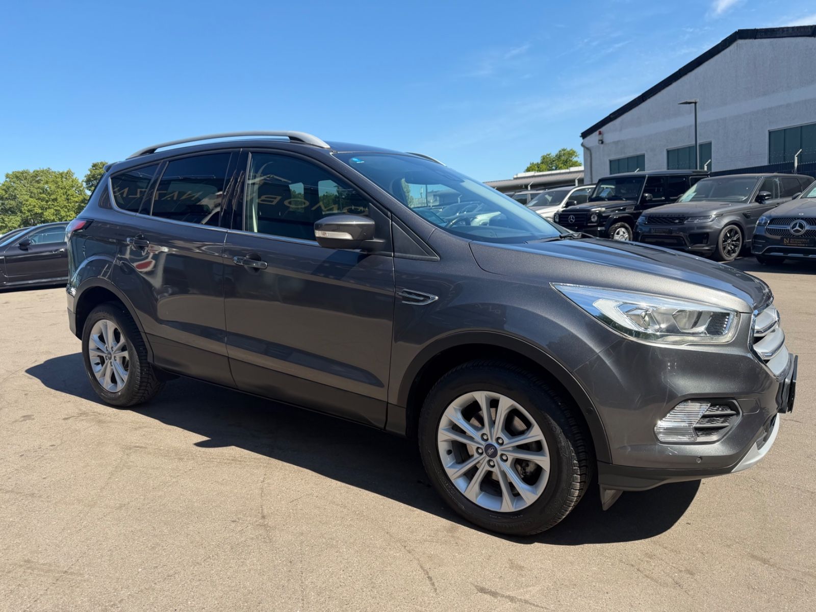 Fahrzeugabbildung Ford KUGA TITANIUM*NAVI*KLIMAAUTO.*SHZ*KAMERA*