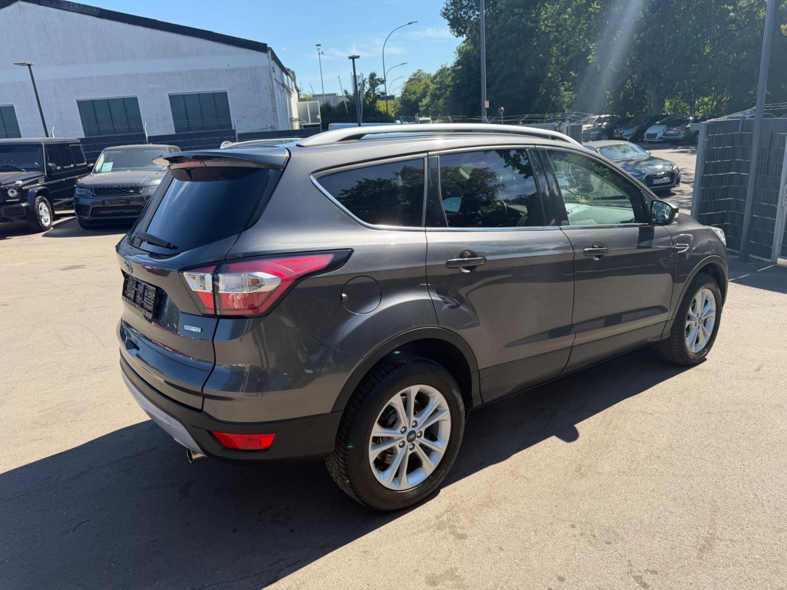 Fahrzeugabbildung Ford KUGA TITANIUM*NAVI*KLIMAAUTO.*SHZ*KAMERA*