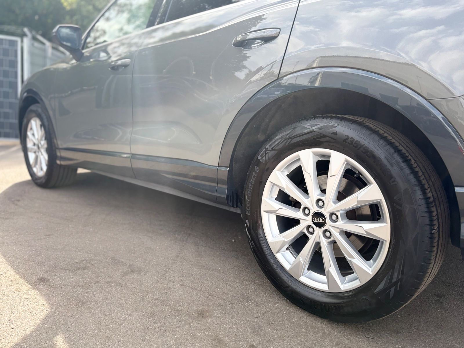 Fahrzeugabbildung Audi Q3 35 TFSI ADVANCED *1.HAND*KAMERA*LEDER*SHZ*