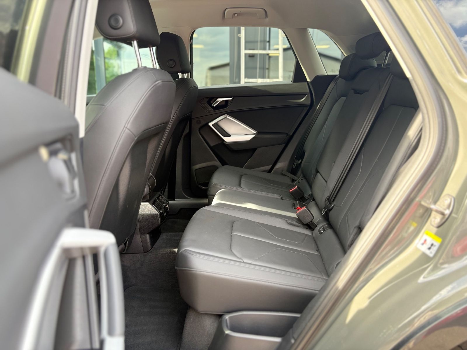 Fahrzeugabbildung Audi Q3 35 TFSI ADVANCED *1.HAND*KAMERA*LEDER*SHZ*