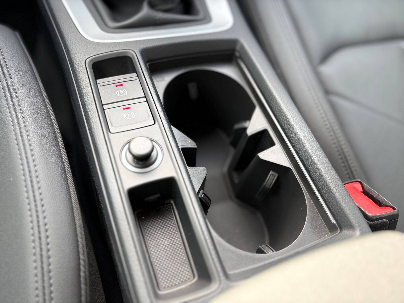 Fahrzeugabbildung Audi Q3 35 TFSI ADVANCED *1.HAND*KAMERA*LEDER*SHZ*