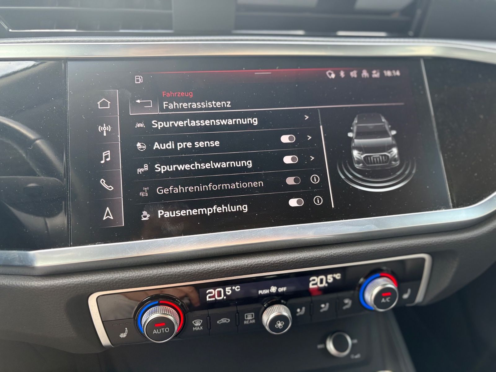 Fahrzeugabbildung Audi Q3 35 TFSI ADVANCED *1.HAND*KAMERA*LEDER*SHZ*
