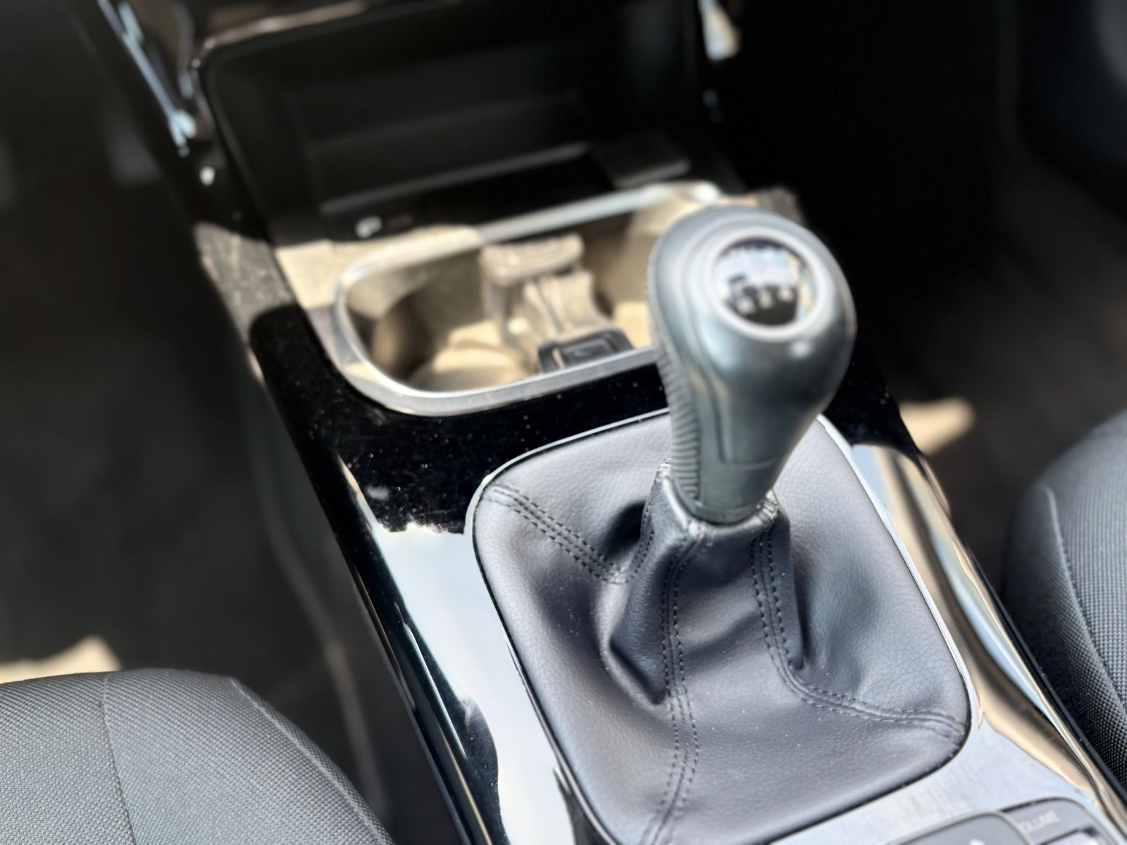 Fahrzeugabbildung Mercedes-Benz A 180 d LIMOUSINE *MULTIBEAM*KAM*SHZ*ALU*