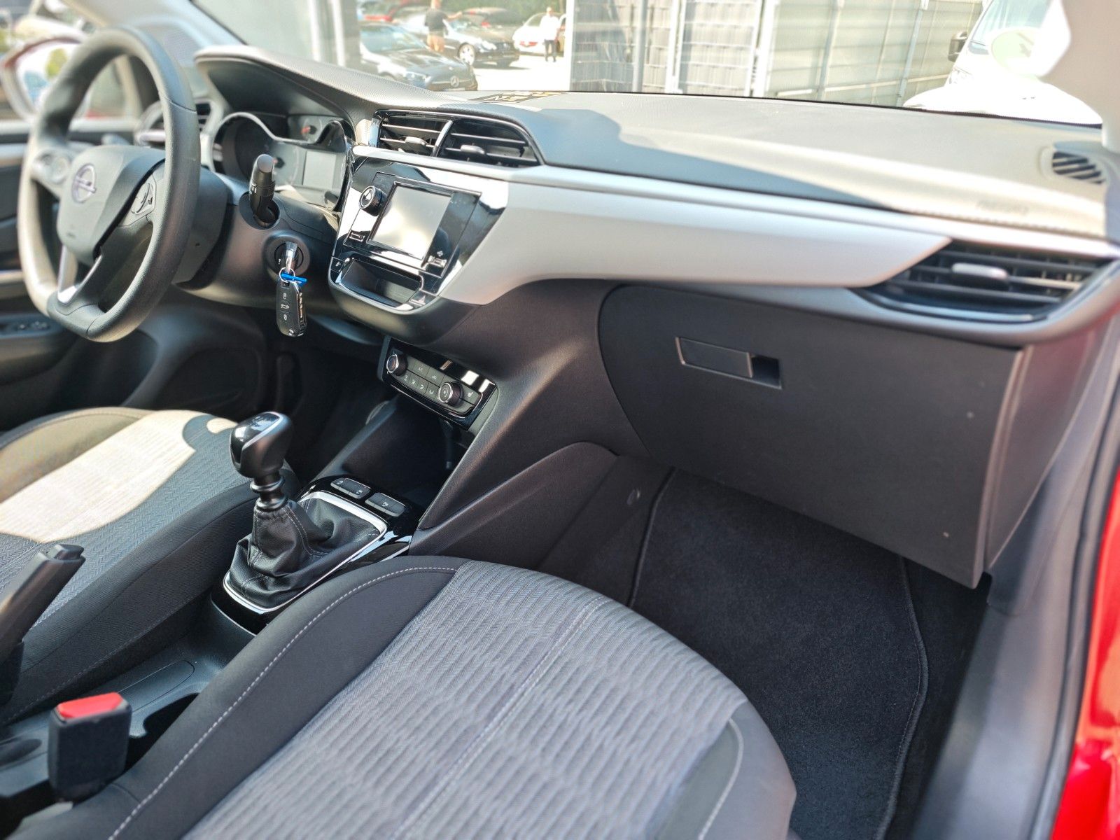 Fahrzeugabbildung Opel CORSA F*KLIMA*PDC*SITZHEIZUNG*TEMPOMAT*