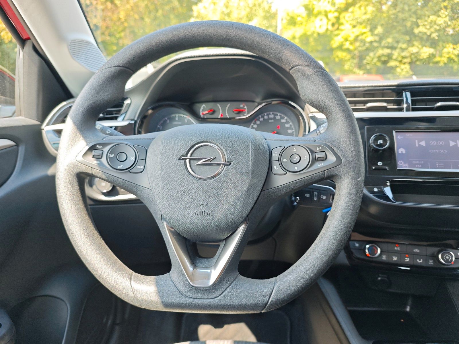 Fahrzeugabbildung Opel CORSA F*KLIMA*PDC*SITZHEIZUNG*TEMPOMAT*
