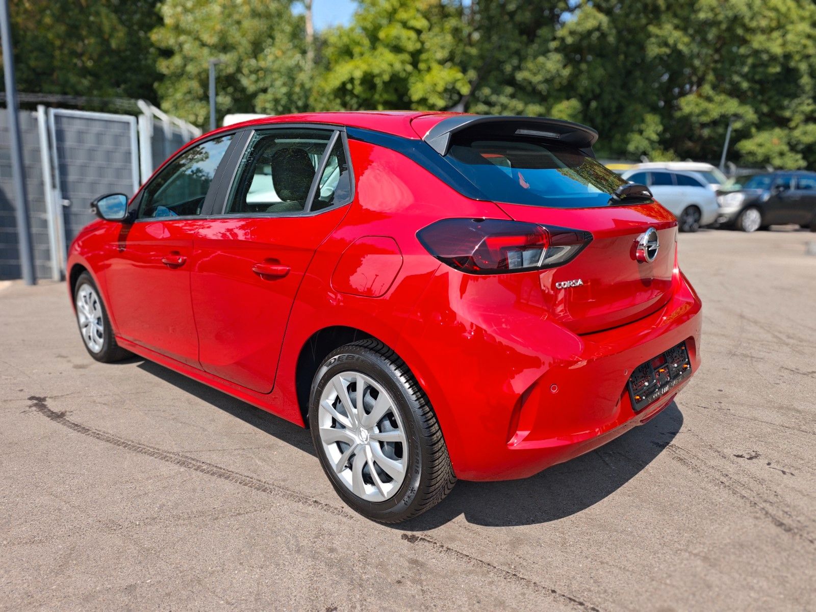 Fahrzeugabbildung Opel CORSA F*KLIMA*PDC*SITZHEIZUNG*TEMPOMAT*