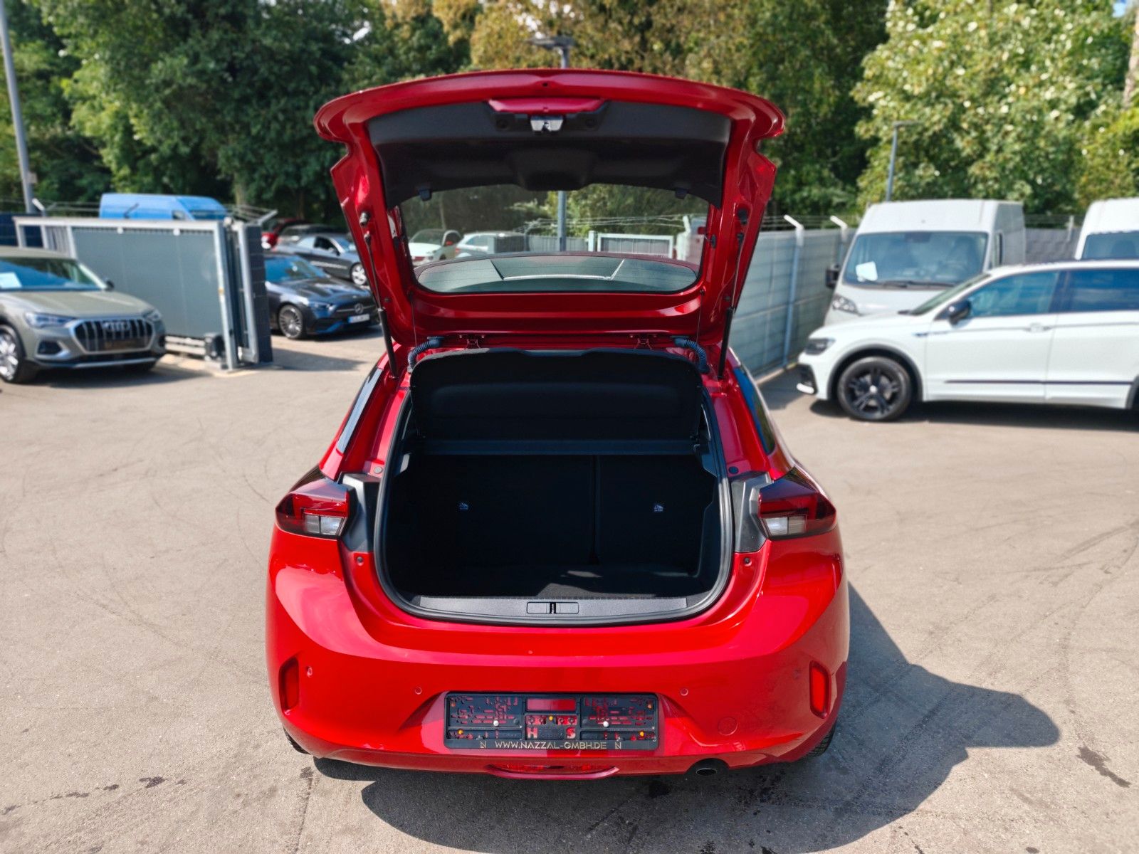 Fahrzeugabbildung Opel CORSA F*KLIMA*PDC*SITZHEIZUNG*TEMPOMAT*