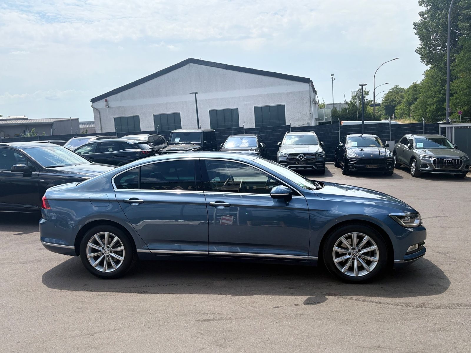 Fahrzeugabbildung Volkswagen PASSAT LIM. HIGHLINE *AUTOMATIK*ALCANTARA*SHZ*