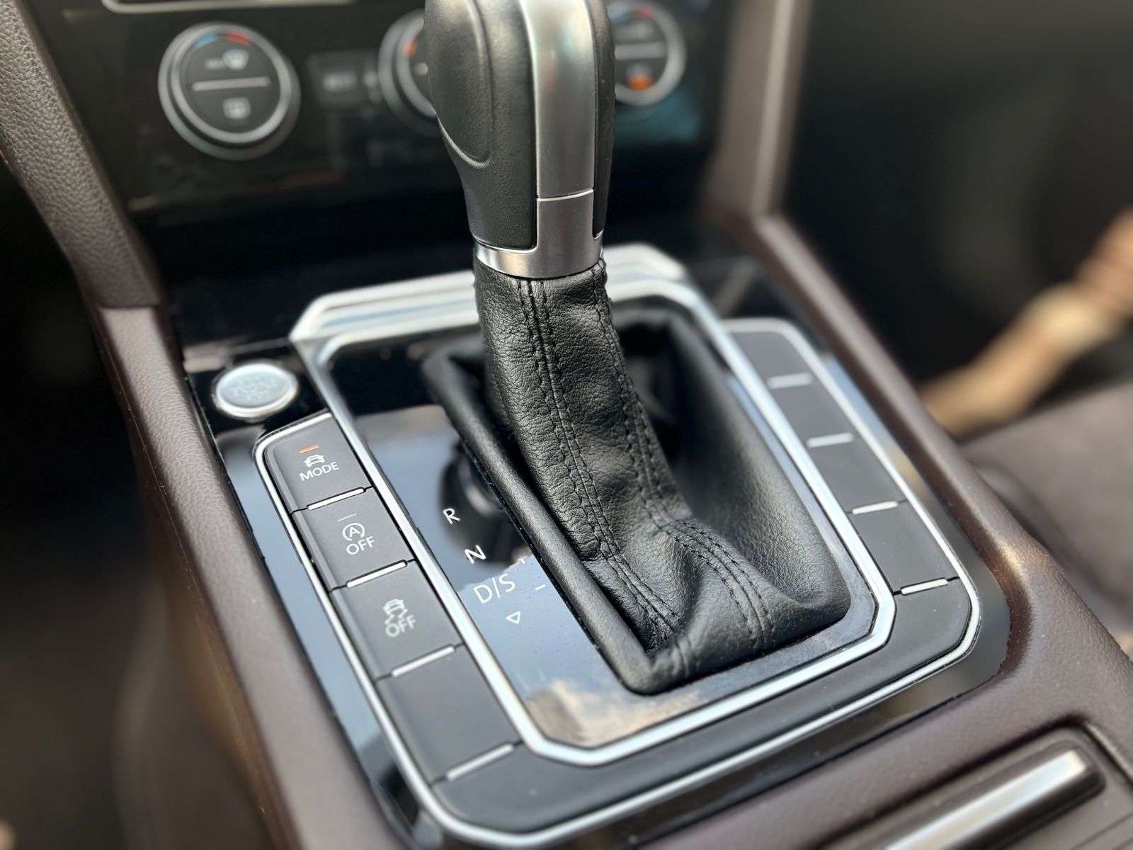 Fahrzeugabbildung Volkswagen PASSAT LIM. HIGHLINE *AUTOMATIK*ALCANTARA*SHZ*