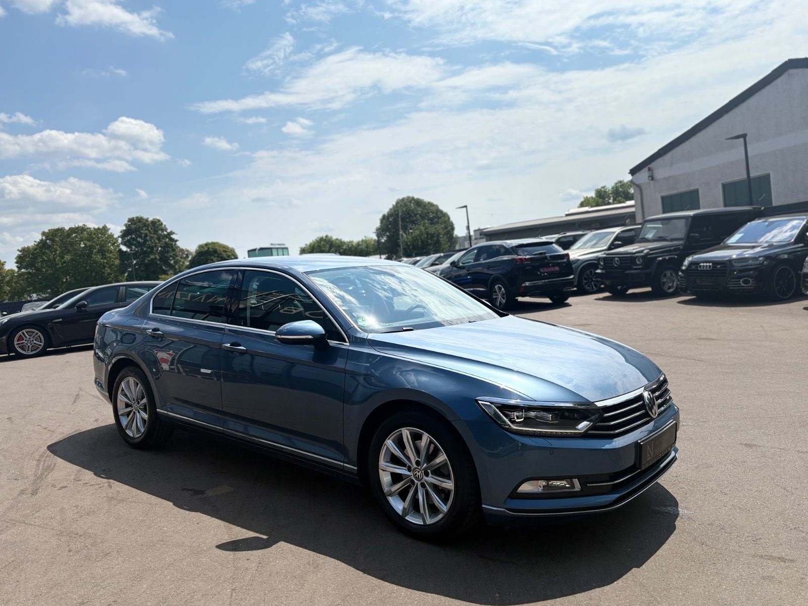 Fahrzeugabbildung Volkswagen PASSAT LIM. HIGHLINE *AUTOMATIK*ALCANTARA*SHZ*