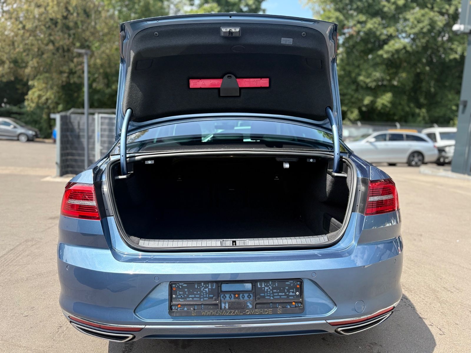 Fahrzeugabbildung Volkswagen PASSAT LIM. HIGHLINE *AUTOMATIK*ALCANTARA*SHZ*