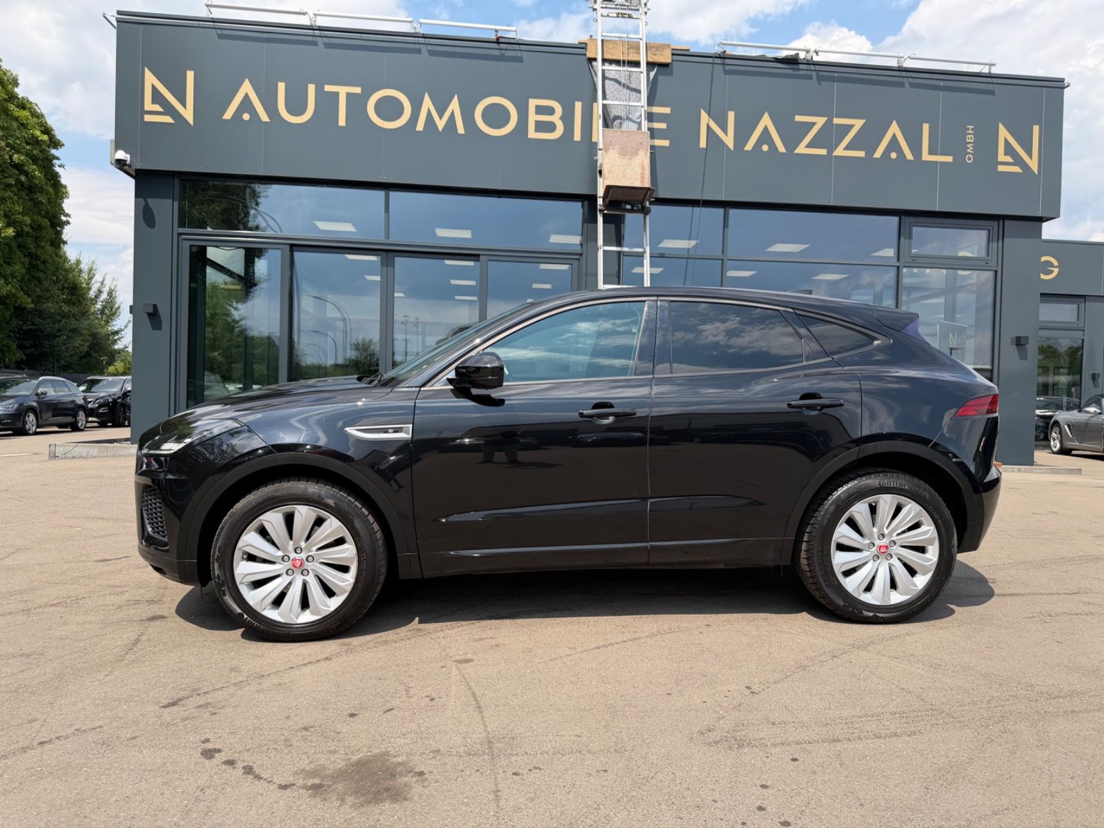 Fahrzeugabbildung Jaguar E-PACE R-DYNAMIC S AWD*LED*R-KAMERA*NAVI*