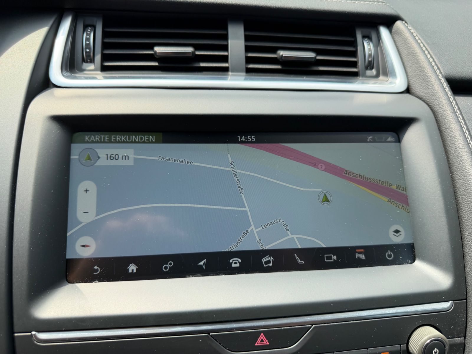 Fahrzeugabbildung Jaguar E-PACE R-DYNAMIC S AWD*LED*R-KAMERA*NAVI*