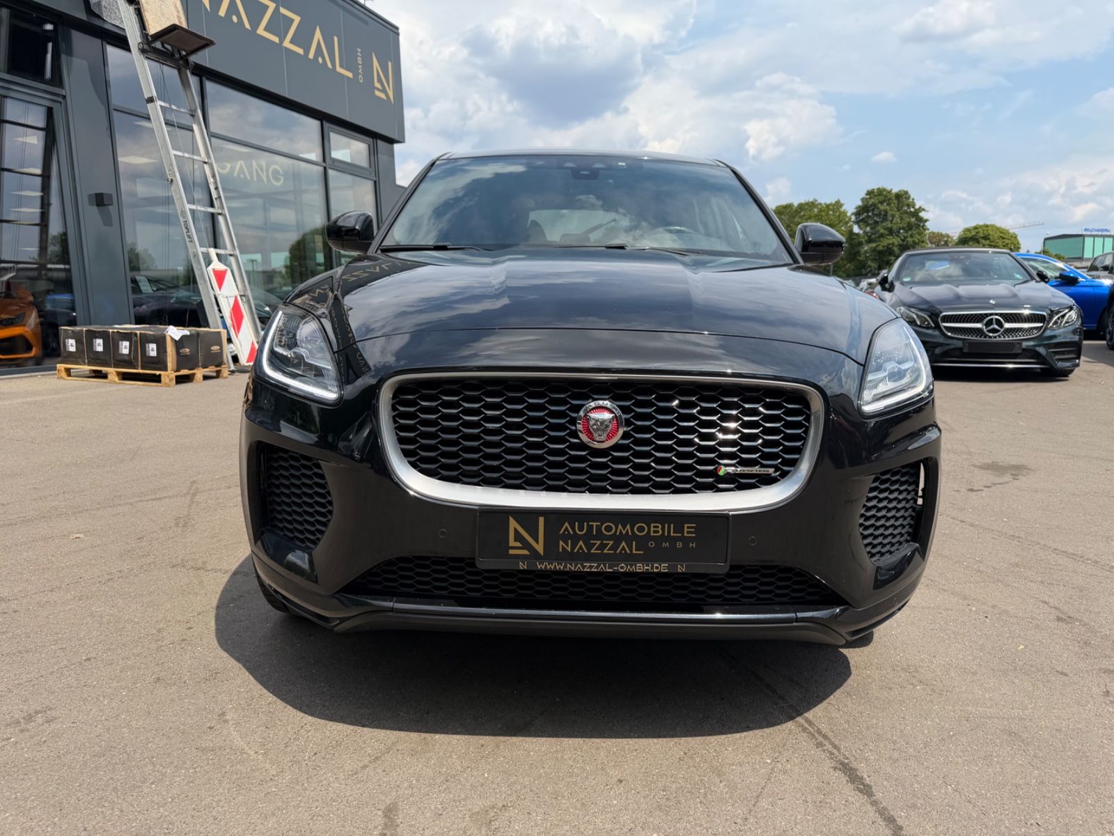 Fahrzeugabbildung Jaguar E-PACE R-DYNAMIC S AWD*LED*R-KAMERA*NAVI*