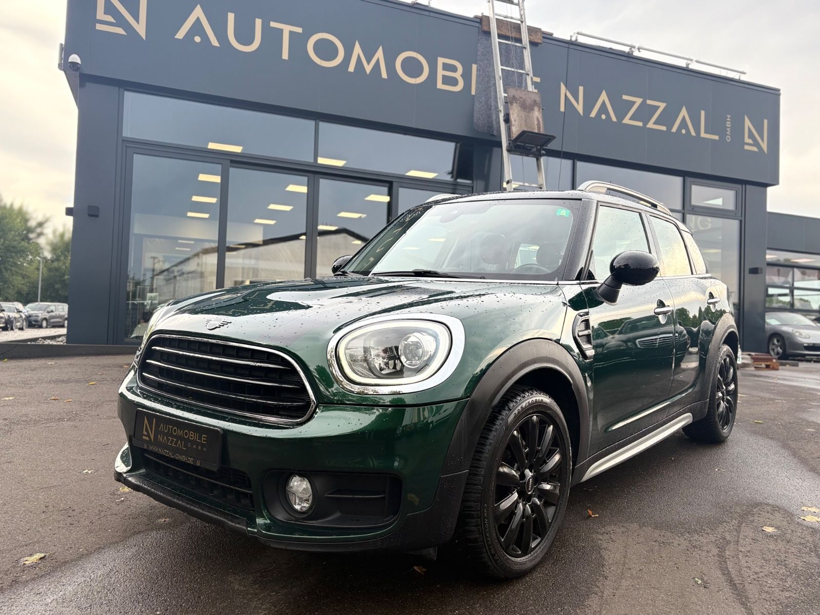 Fahrzeugabbildung MINI COOPER COUNTRYMAN *AUT*PDC*TEILLEDER*SHZ*