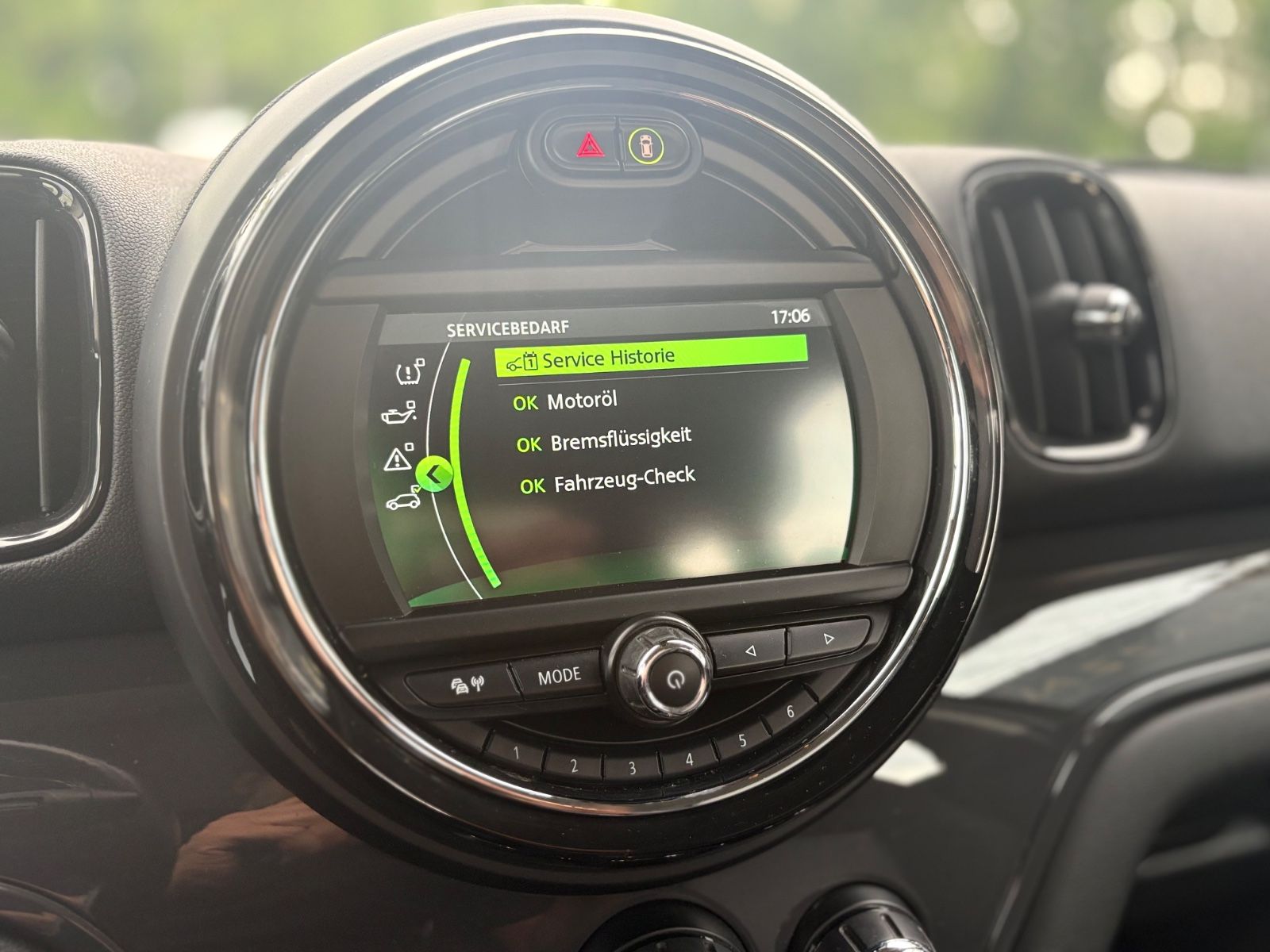Fahrzeugabbildung MINI COOPER COUNTRYMAN *AUT*PDC*TEILLEDER*SHZ*