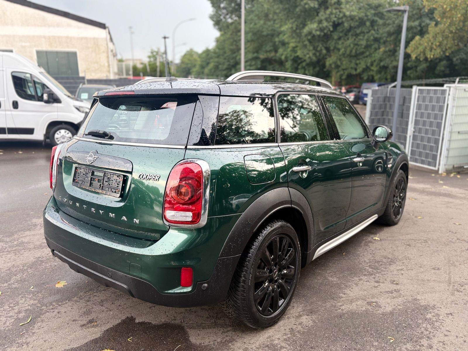 Fahrzeugabbildung MINI COOPER COUNTRYMAN *AUT*PDC*TEILLEDER*SHZ*