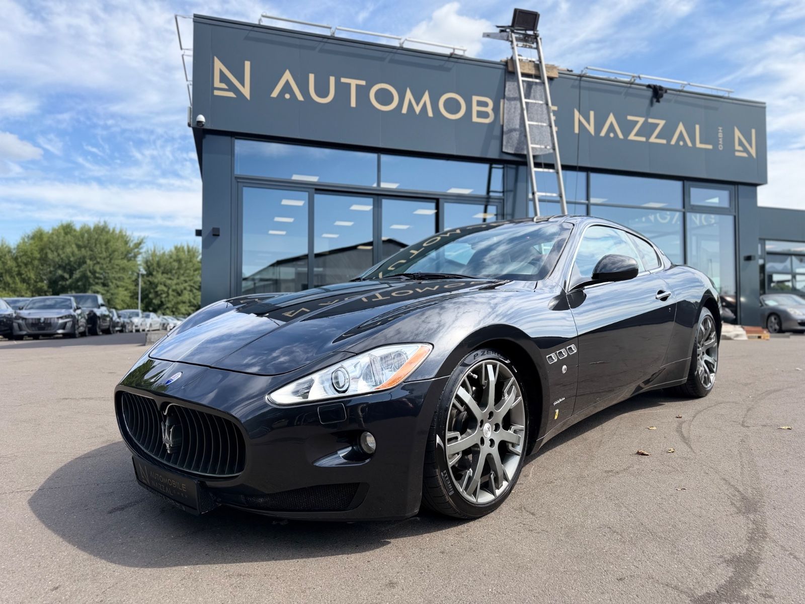 Maserati GRANTURISMO*AUT.*LEDER-ROT*PDC*SPORT-ABGAS*