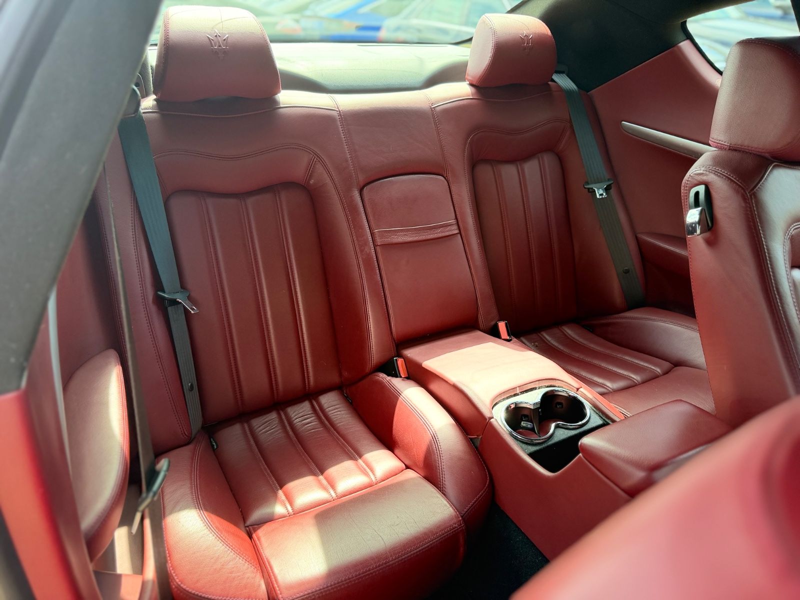 Fahrzeugabbildung Maserati GRANTURISMO*AUT.*LEDER-ROT*PDC*SPORT-ABGAS*