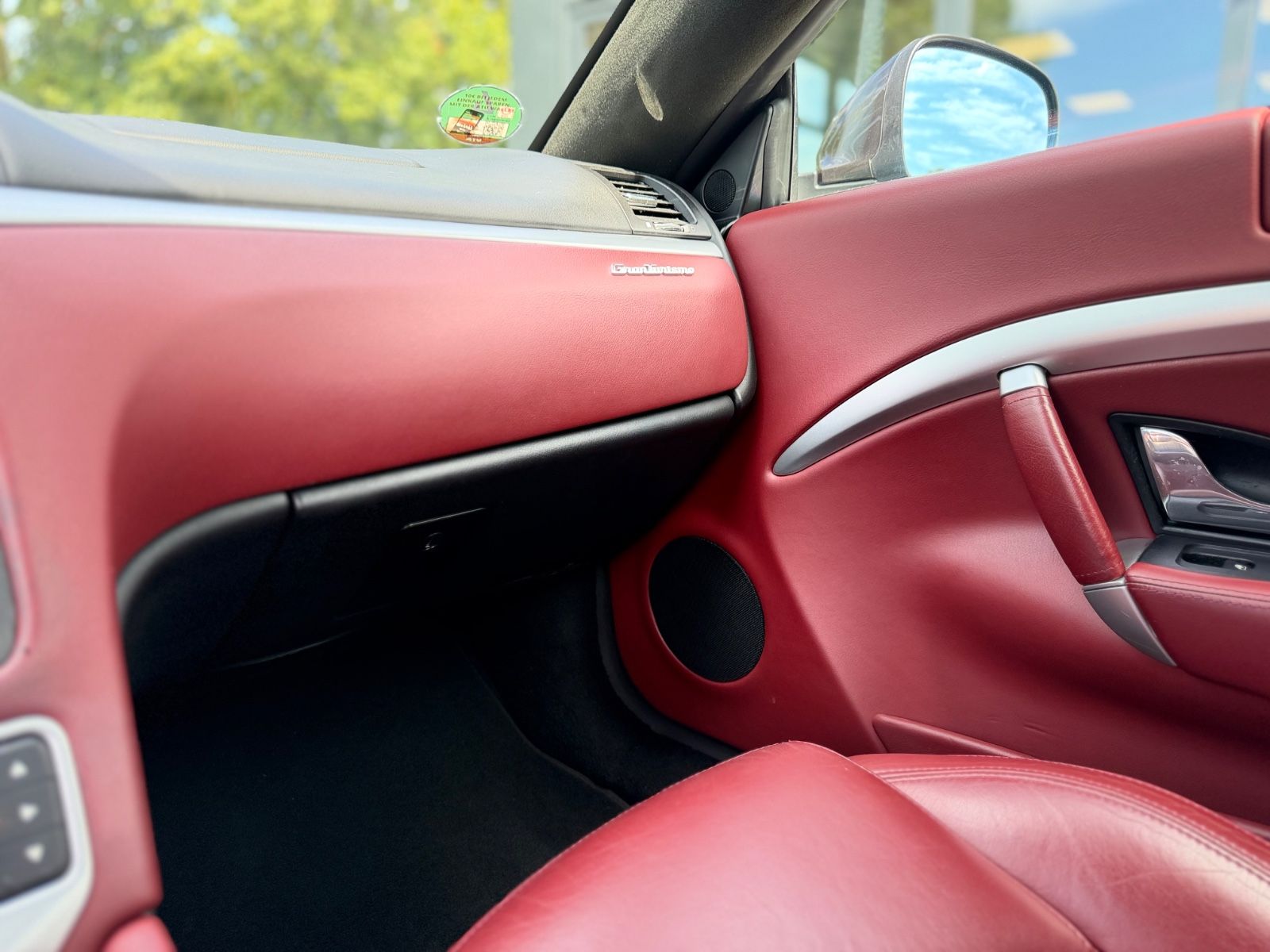 Fahrzeugabbildung Maserati GRANTURISMO*AUT.*LEDER-ROT*PDC*SPORT-ABGAS*