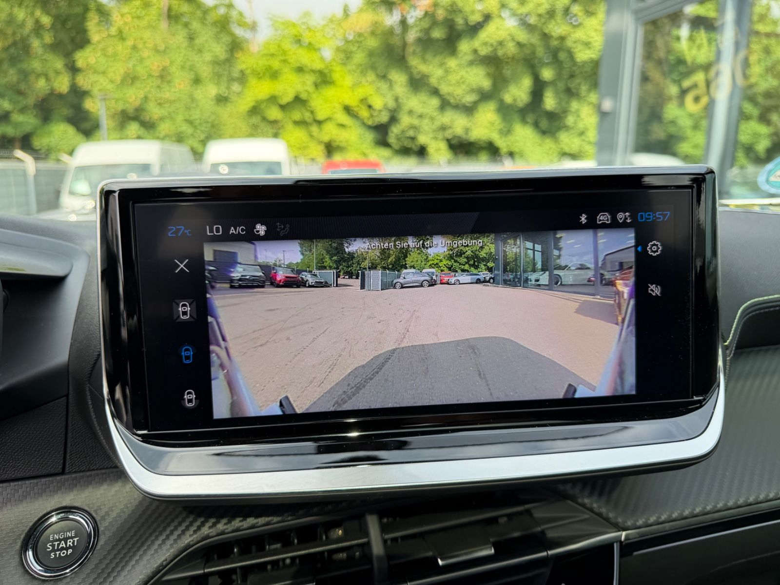 Fahrzeugabbildung Peugeot 2008 HYBRID GT AUT.*LED*NAVI*PANORAMA*MASSAGE*