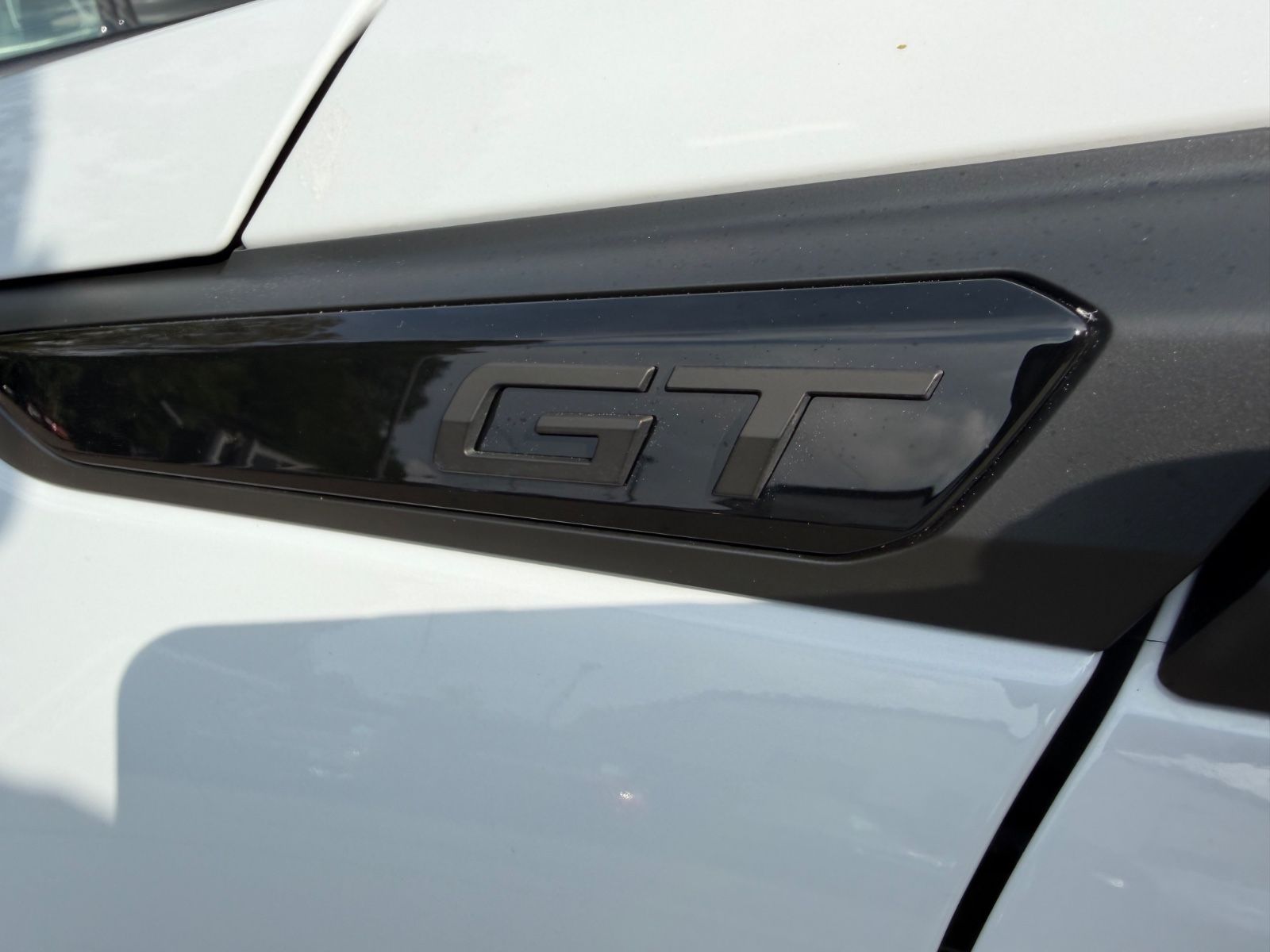 Fahrzeugabbildung Peugeot 2008 HYBRID GT AUT.*LED*NAVI*PANORAMA*MASSAGE*