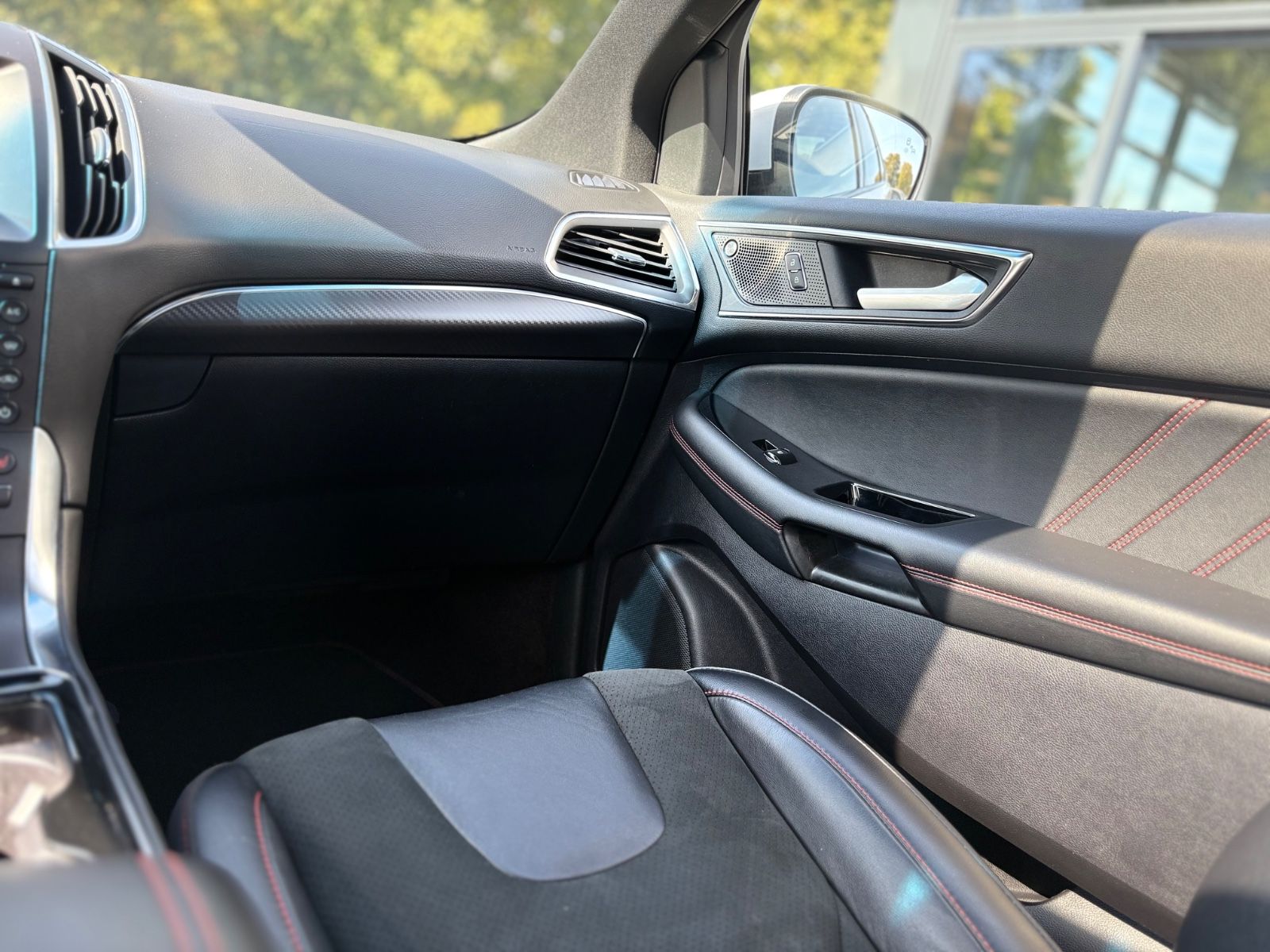 Fahrzeugabbildung Ford EDGE ST-LINE 4x4*LEDER*LED*NAVI*KAMERA*SHZ*