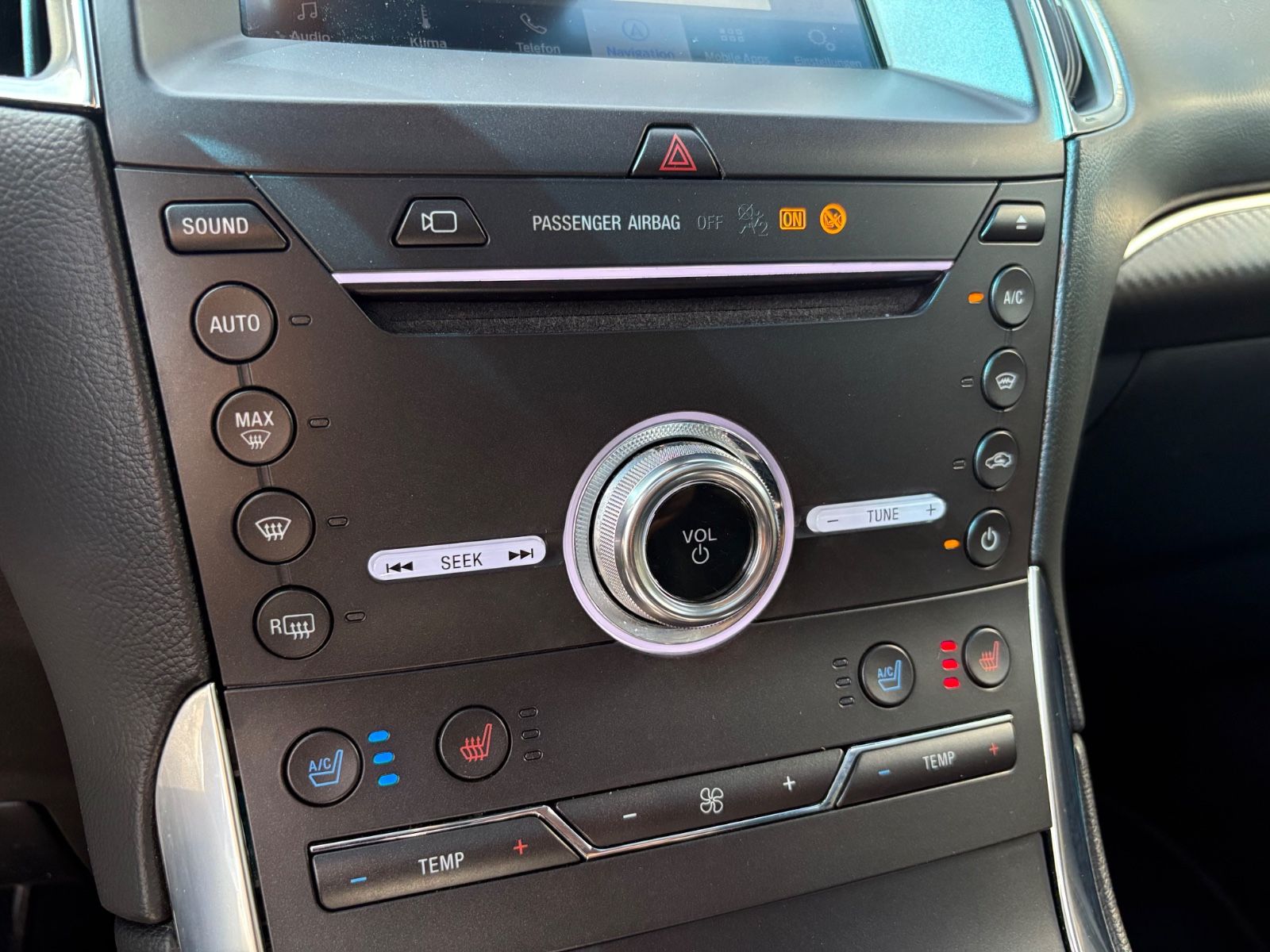 Fahrzeugabbildung Ford EDGE ST-LINE 4x4*LEDER*LED*NAVI*KAMERA*SHZ*