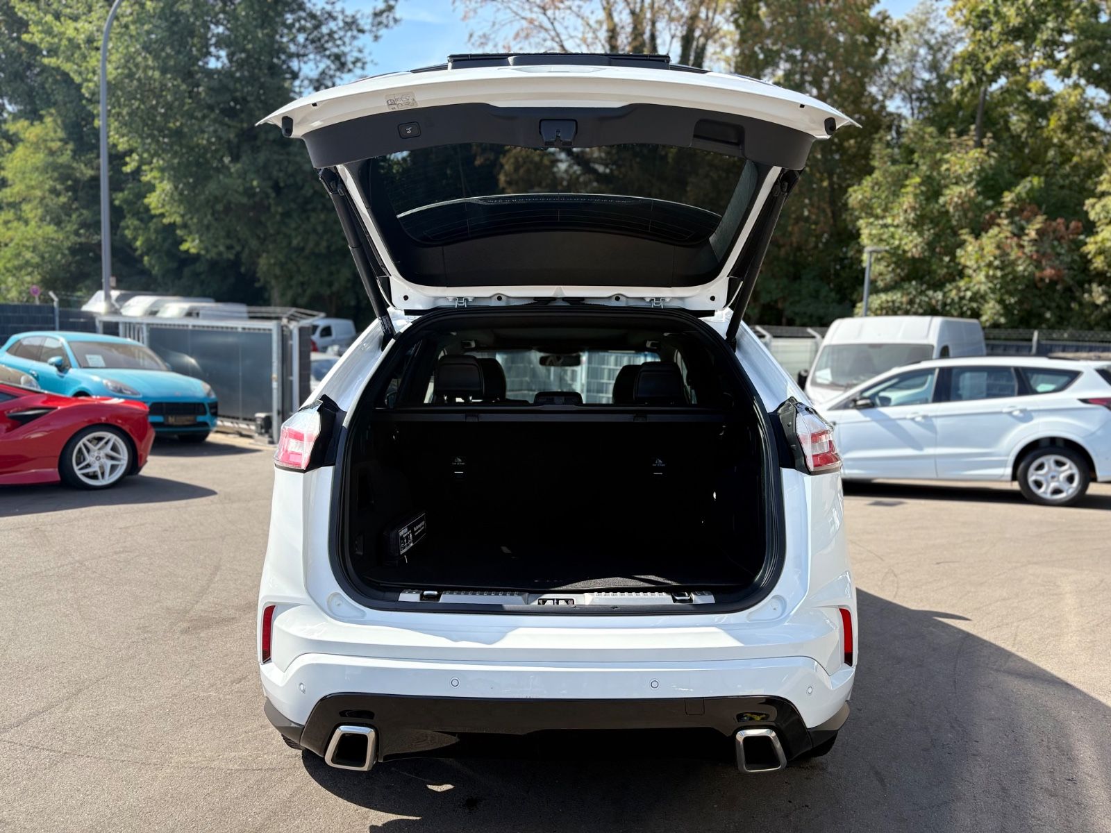 Fahrzeugabbildung Ford EDGE ST-LINE 4x4*LEDER*LED*NAVI*KAMERA*SHZ*