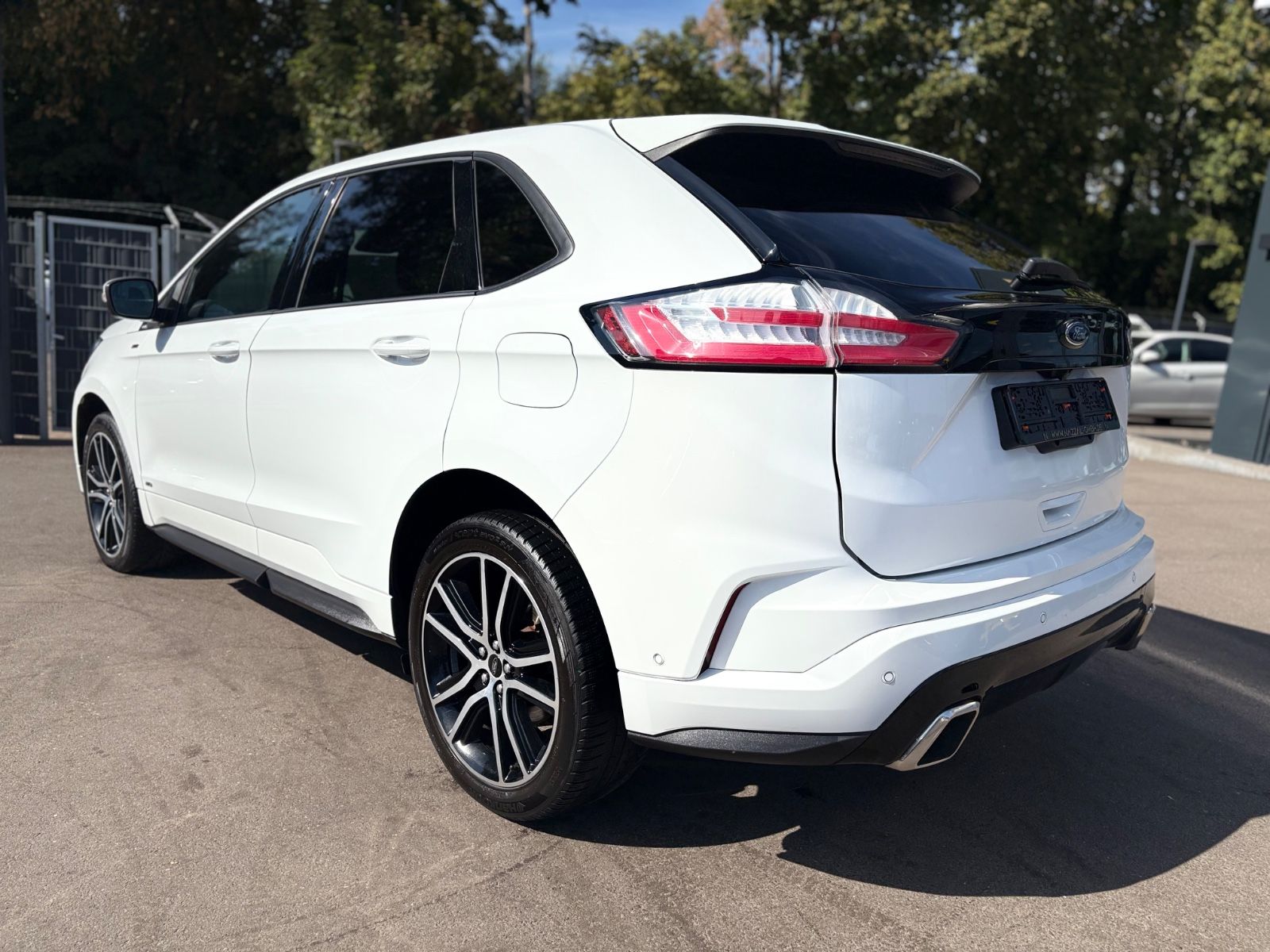 Fahrzeugabbildung Ford EDGE ST-LINE 4x4*LEDER*LED*NAVI*KAMERA*SHZ*