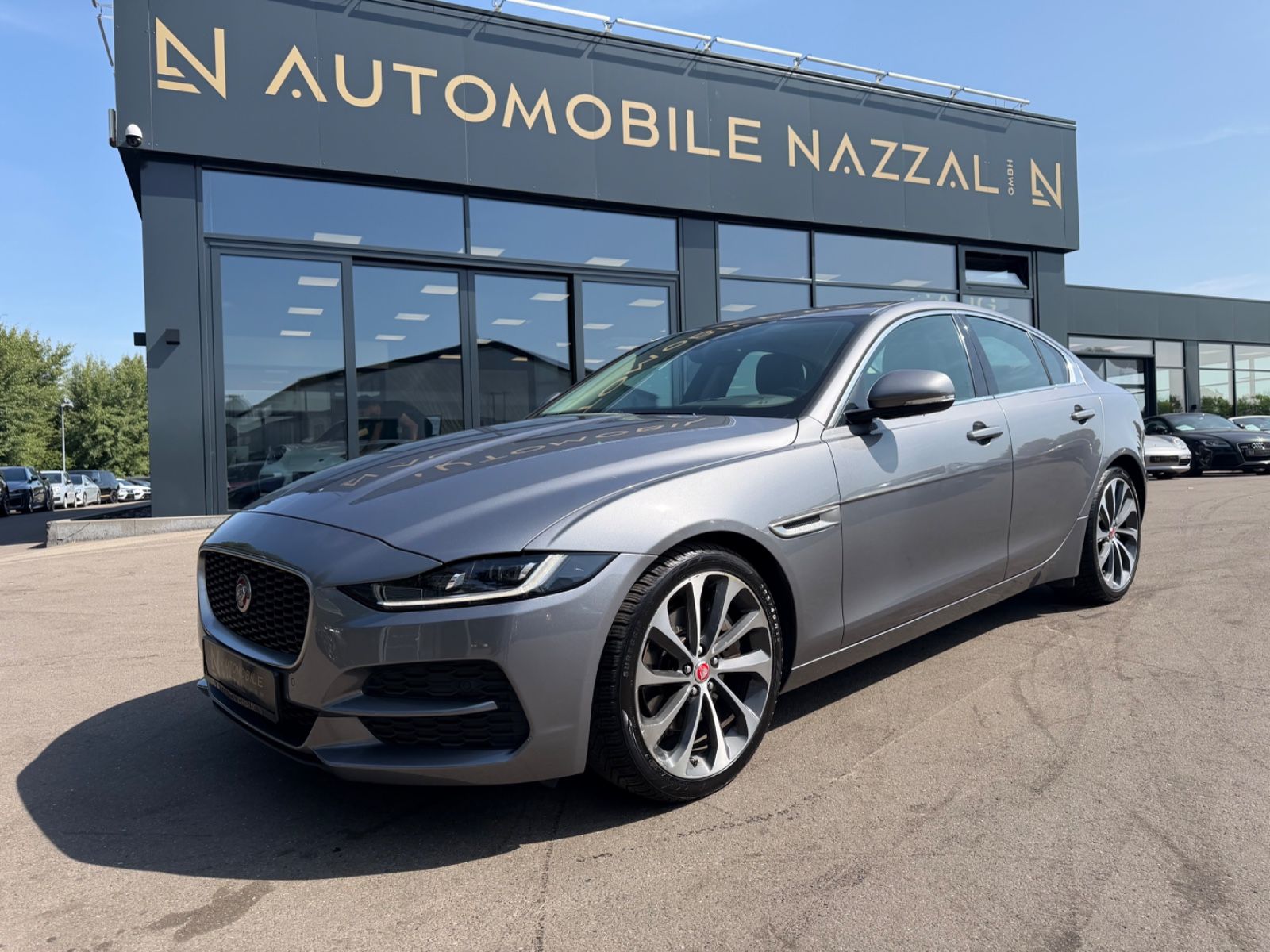 Jaguar XE S AWD *AUT*LEDER*SHZ*NAVI*LED*KAM*