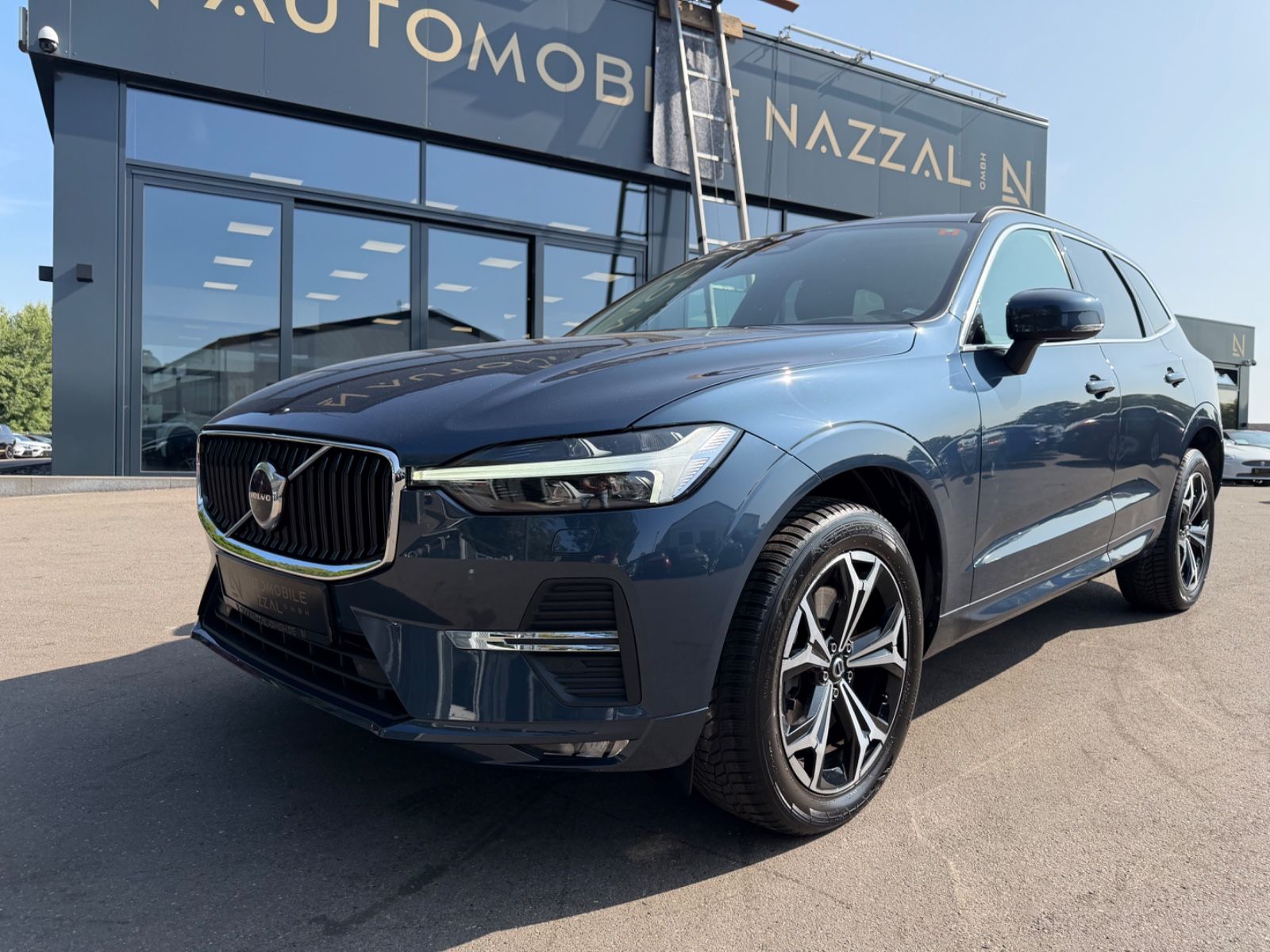 Fahrzeugabbildung Volvo XC 60 MOMENTUM PRO*NAVI*LED*KAMERA*