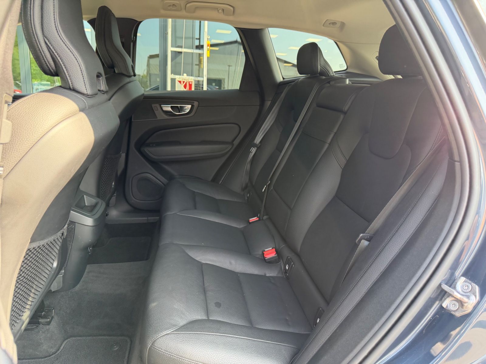 Fahrzeugabbildung Volvo XC 60 MOMENTUM PRO*NAVI*LED*KAMERA*
