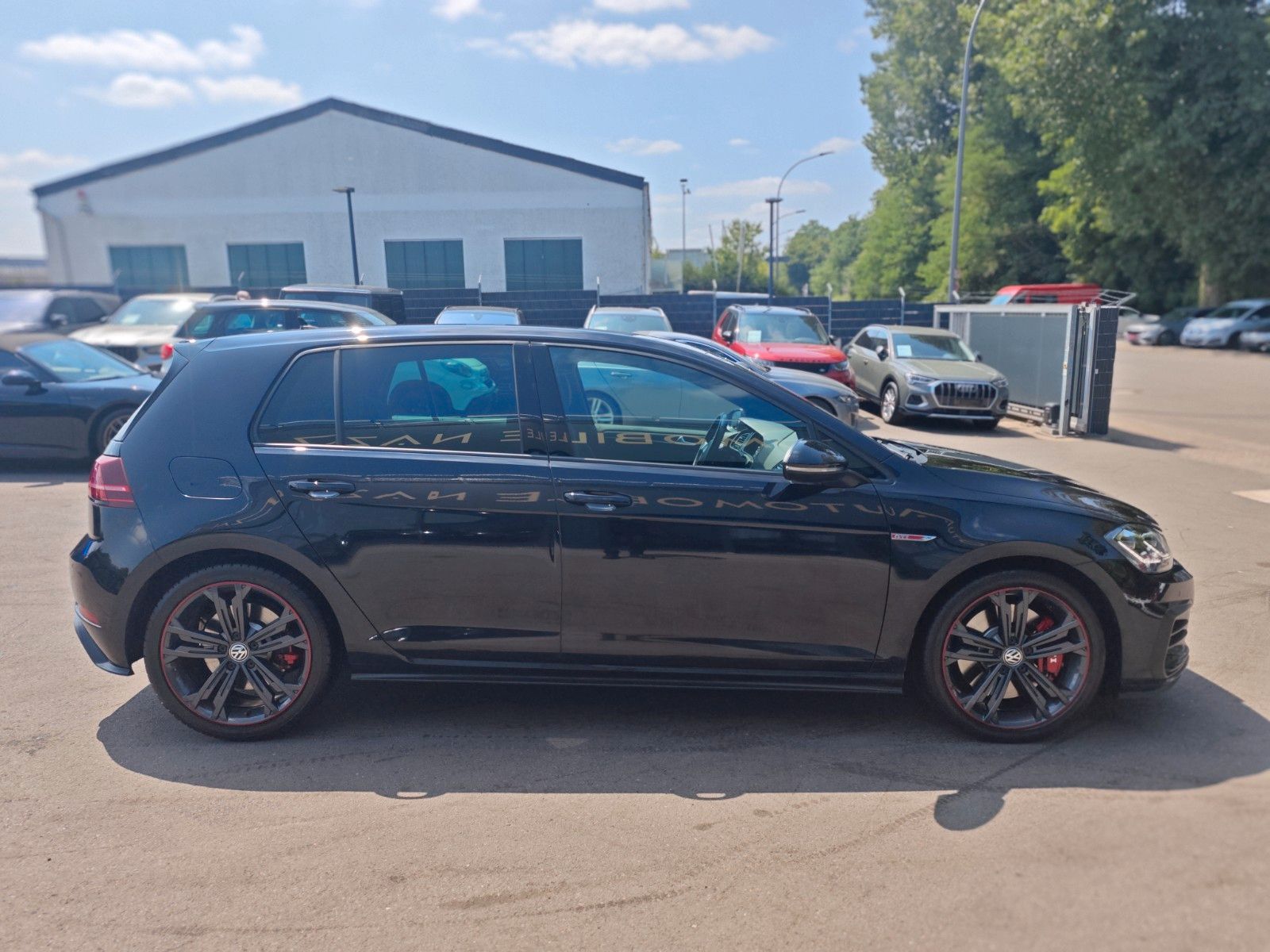 Fahrzeugabbildung Volkswagen GOLF VII LIM. PERFORMANCE *FACELIFT*VIRTUELL*KAM