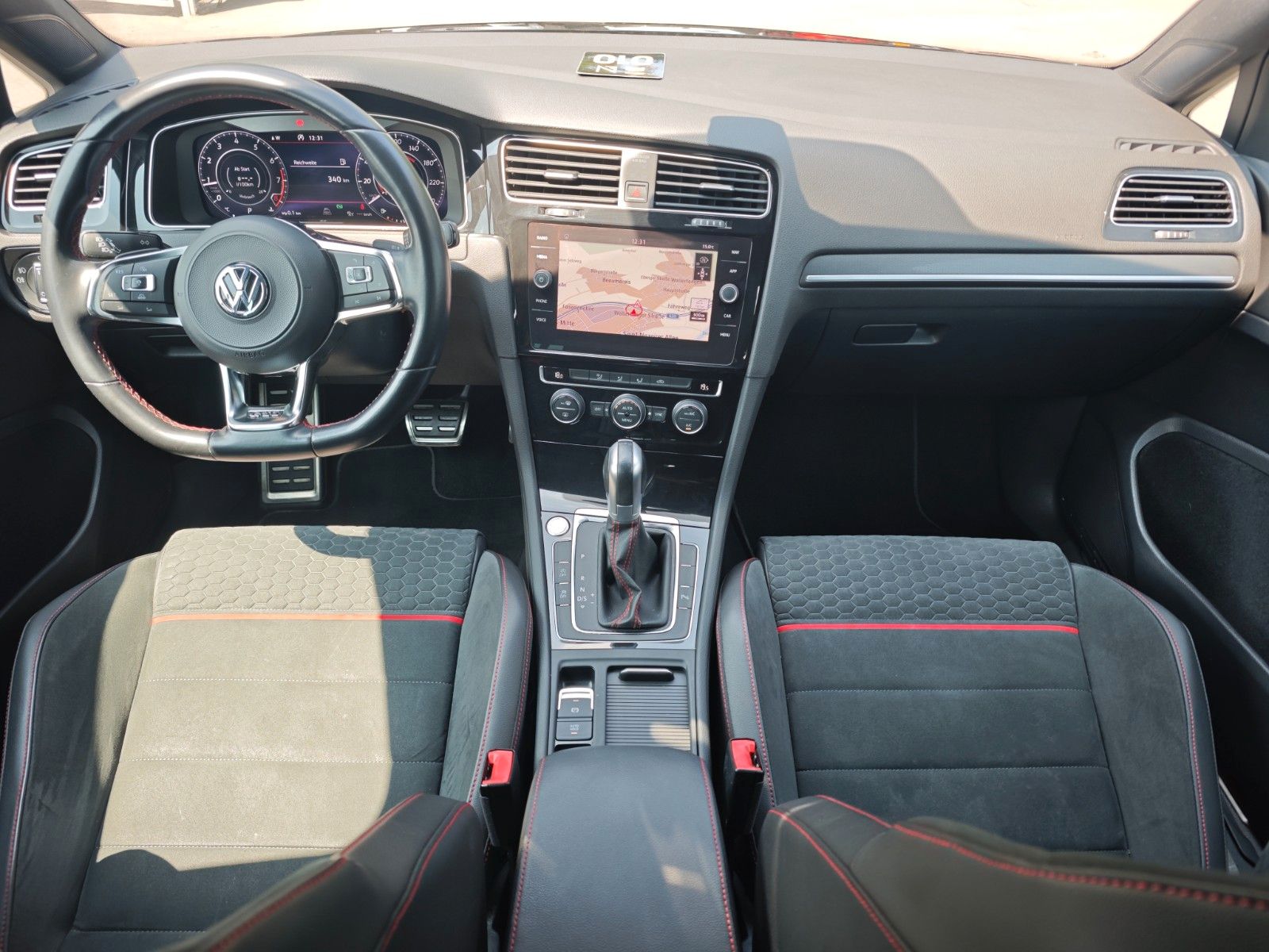 Fahrzeugabbildung Volkswagen GOLF VII LIM. PERFORMANCE *FACELIFT*VIRTUELL*KAM