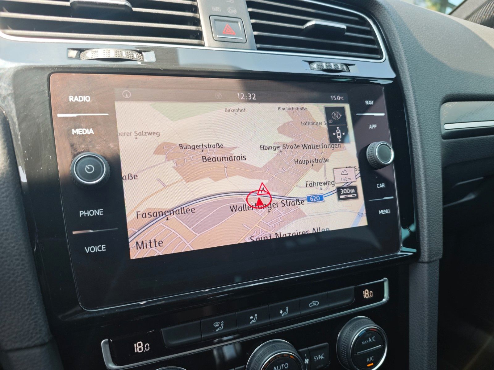 Fahrzeugabbildung Volkswagen GOLF VII LIM. PERFORMANCE *FACELIFT*VIRTUELL*KAM
