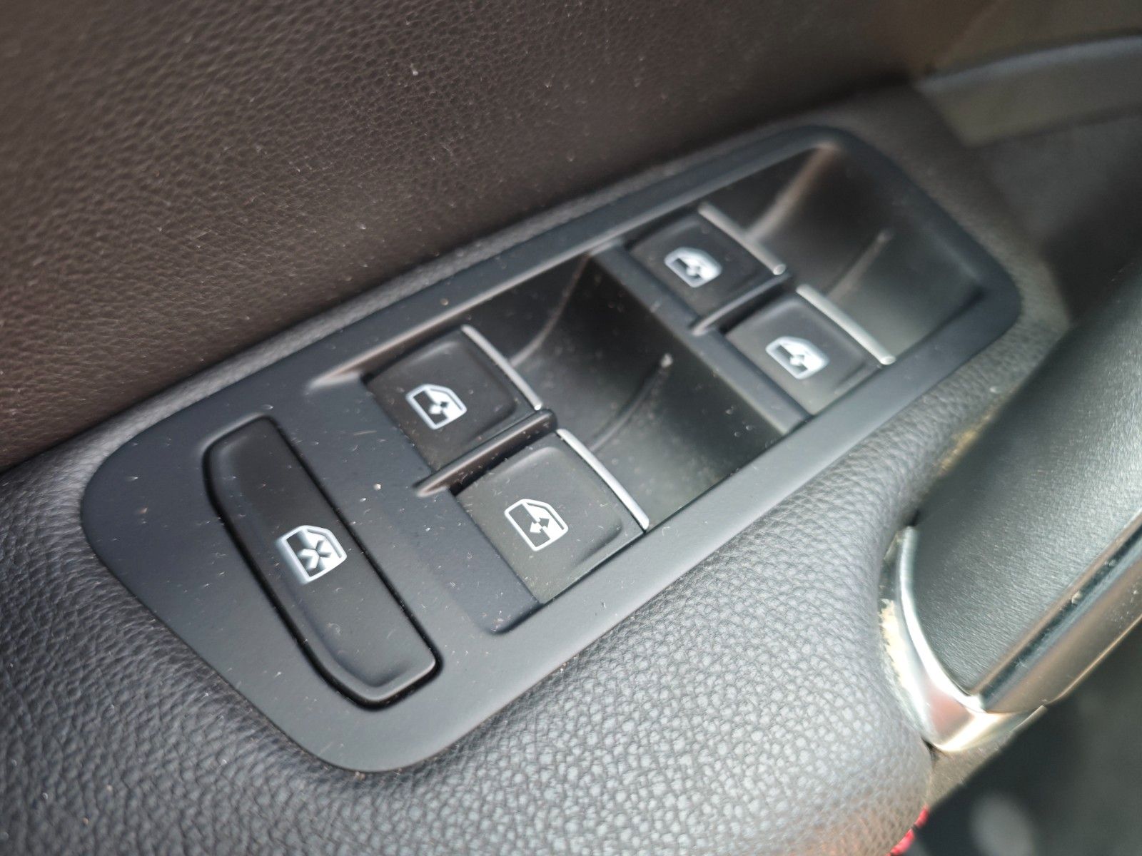 Fahrzeugabbildung Volkswagen GOLF VII LIM. PERFORMANCE *FACELIFT*VIRTUELL*KAM