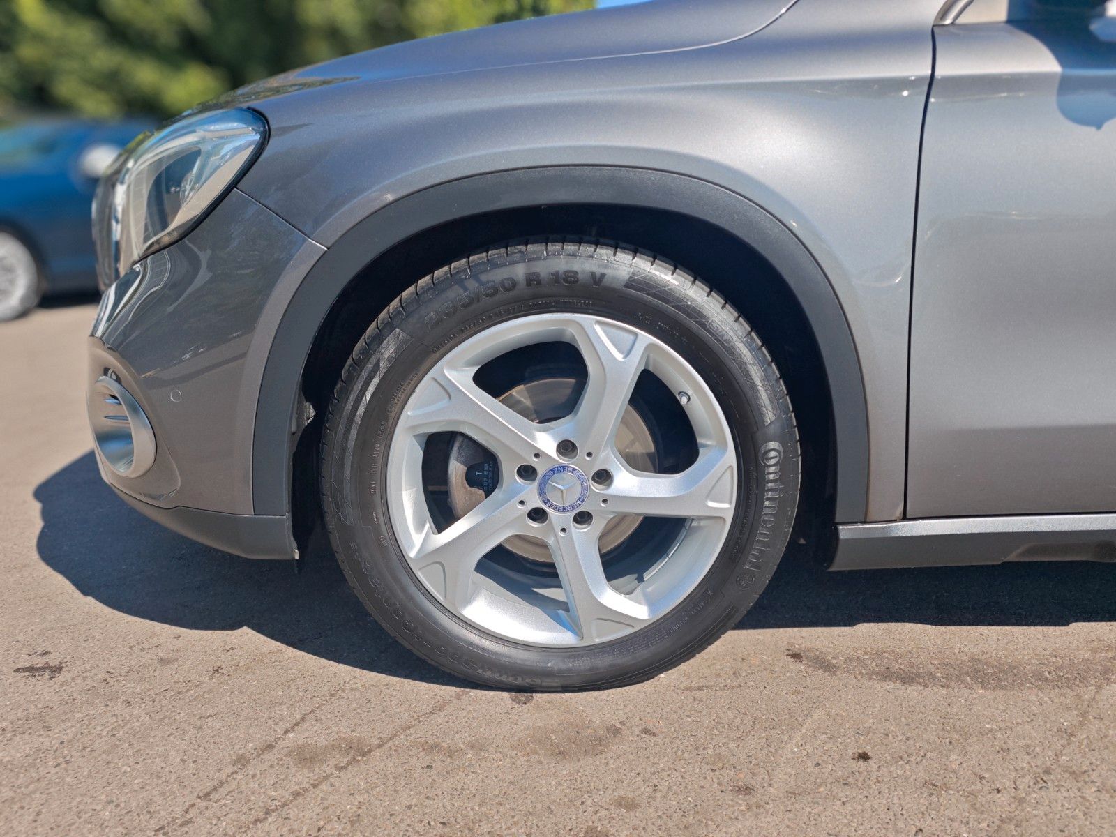 Fahrzeugabbildung Mercedes-Benz GLA 200 *EXCLUSIVE PAKET/URBAN-LINE/LEDER/1.HD*