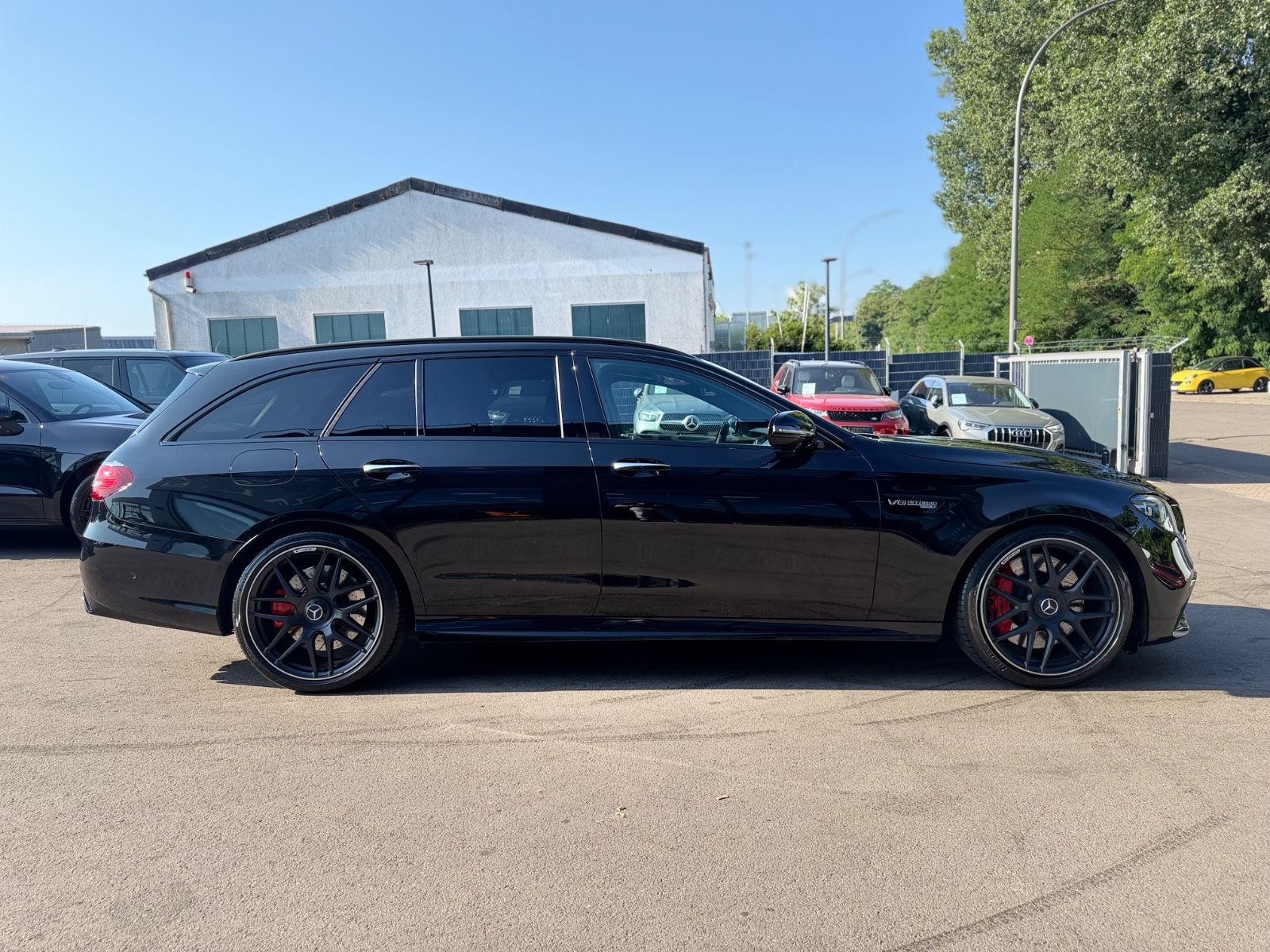 Fahrzeugabbildung Mercedes-Benz E 63S AMG 4M*FACELIFT*NIGHT PAKET*PANORAMA*HUD*