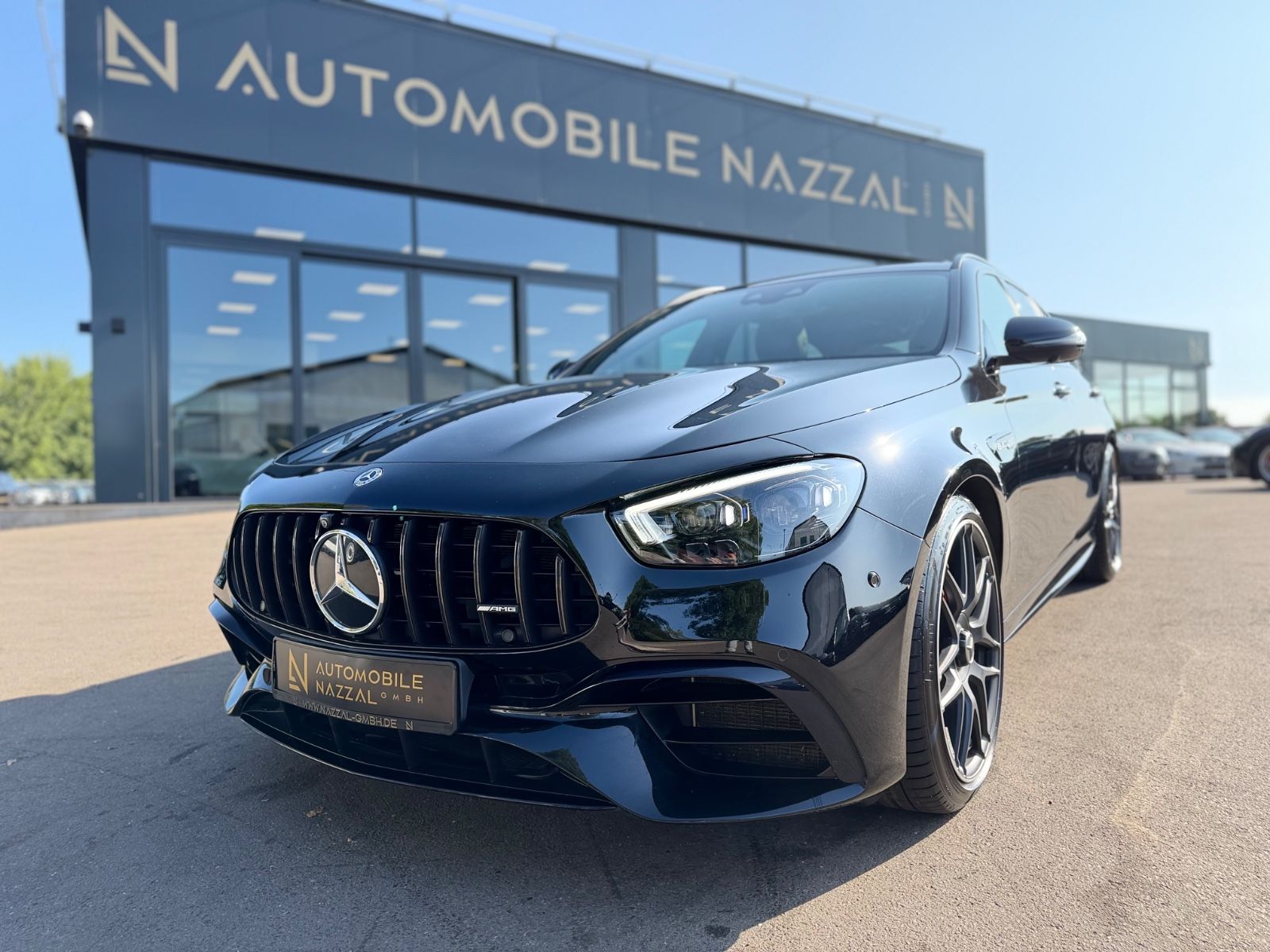 Fahrzeugabbildung Mercedes-Benz E 63S AMG 4M*FACELIFT*NIGHT PAKET*PANORAMA*HUD*