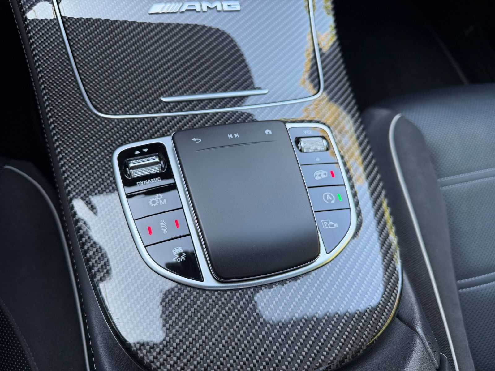 Fahrzeugabbildung Mercedes-Benz E 63S AMG 4M*FACELIFT*NIGHT PAKET*PANORAMA*HUD*