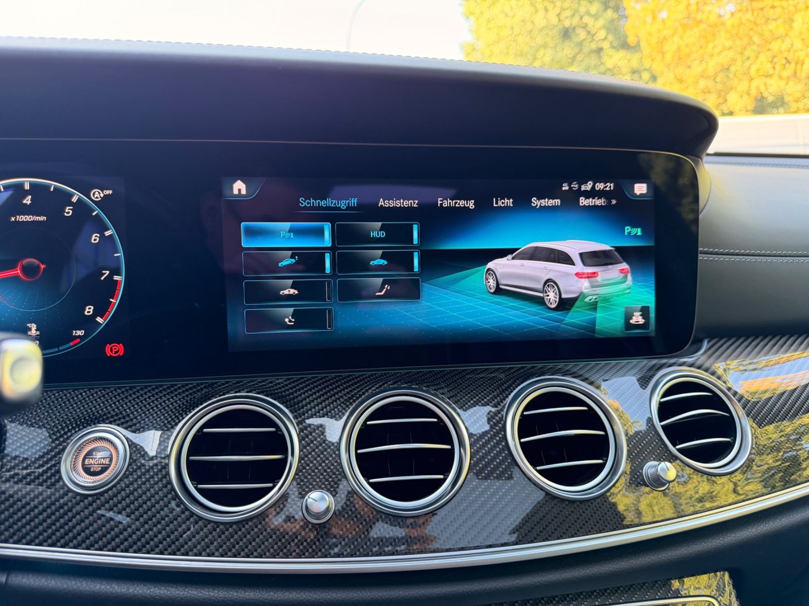 Fahrzeugabbildung Mercedes-Benz E 63S AMG 4M*FACELIFT*NIGHT PAKET*PANORAMA*HUD*